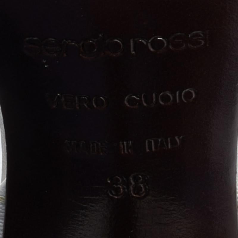 Sergio Rossi - Sandales à chevilles enveloppantes en cuir blanc, taille 38 en vente 5