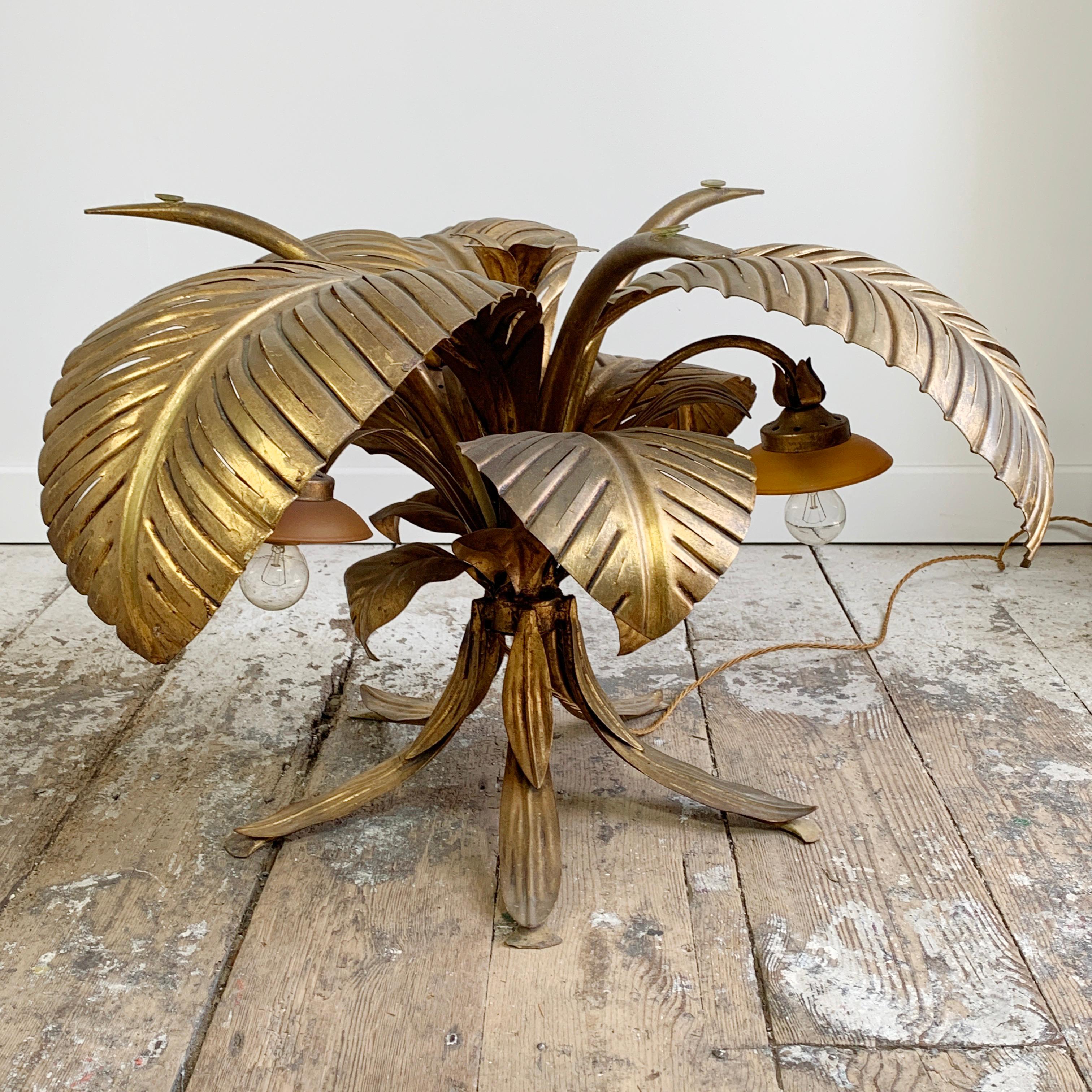 Sergio Terzani Gold Illuminated Palm Leaf Table, 1970's In Good Condition For Sale In Hastings, GB