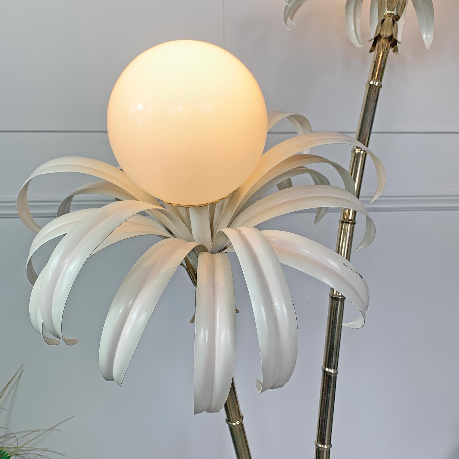 Mid-Century Modern Sergio Terzani, lampadaire de palmier blanc et or des années 1970 en vente