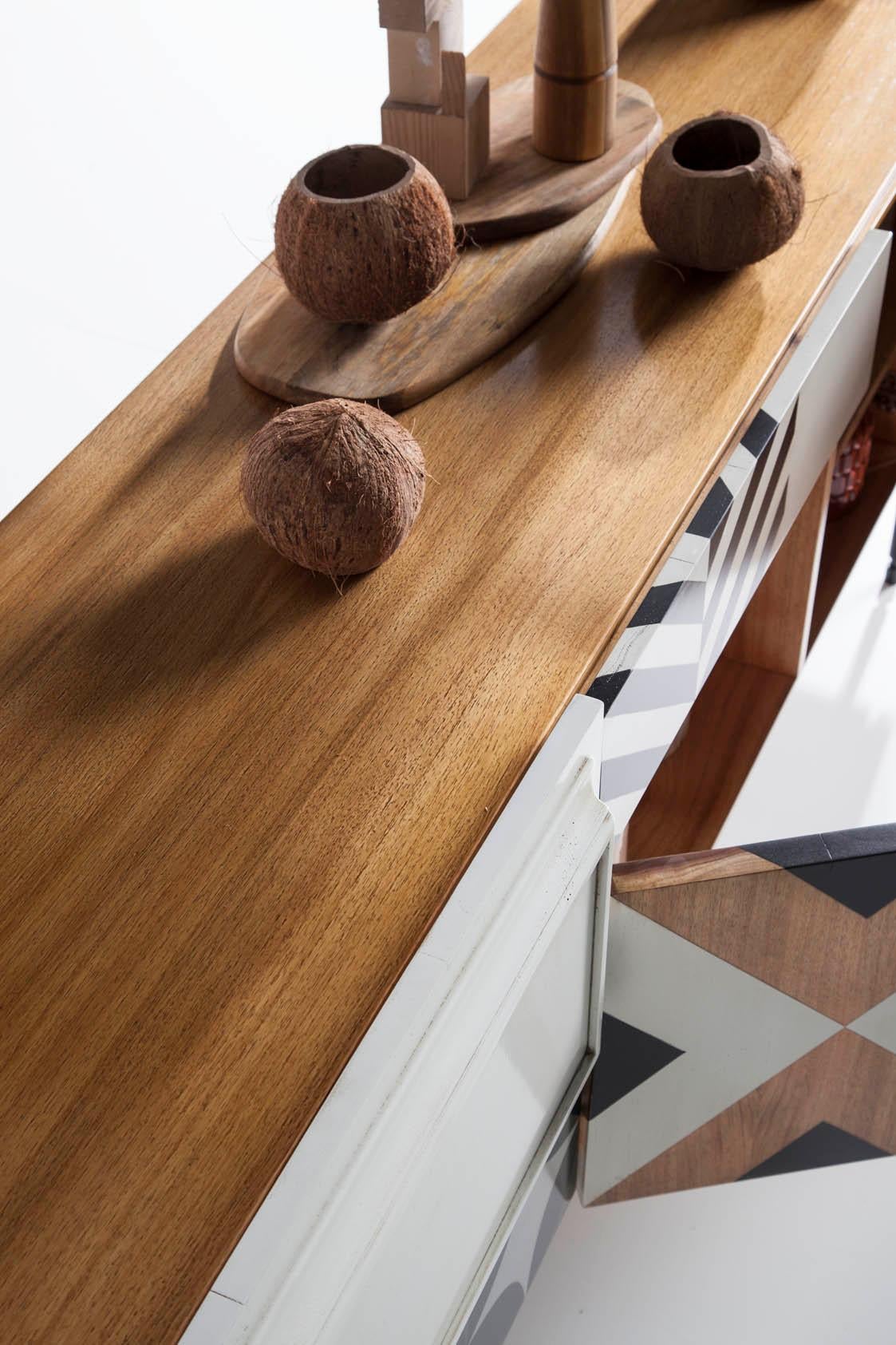 Serie 2020 Sideboard, vier Türen und eine Schublade, von Lola Glamour im Angebot 2