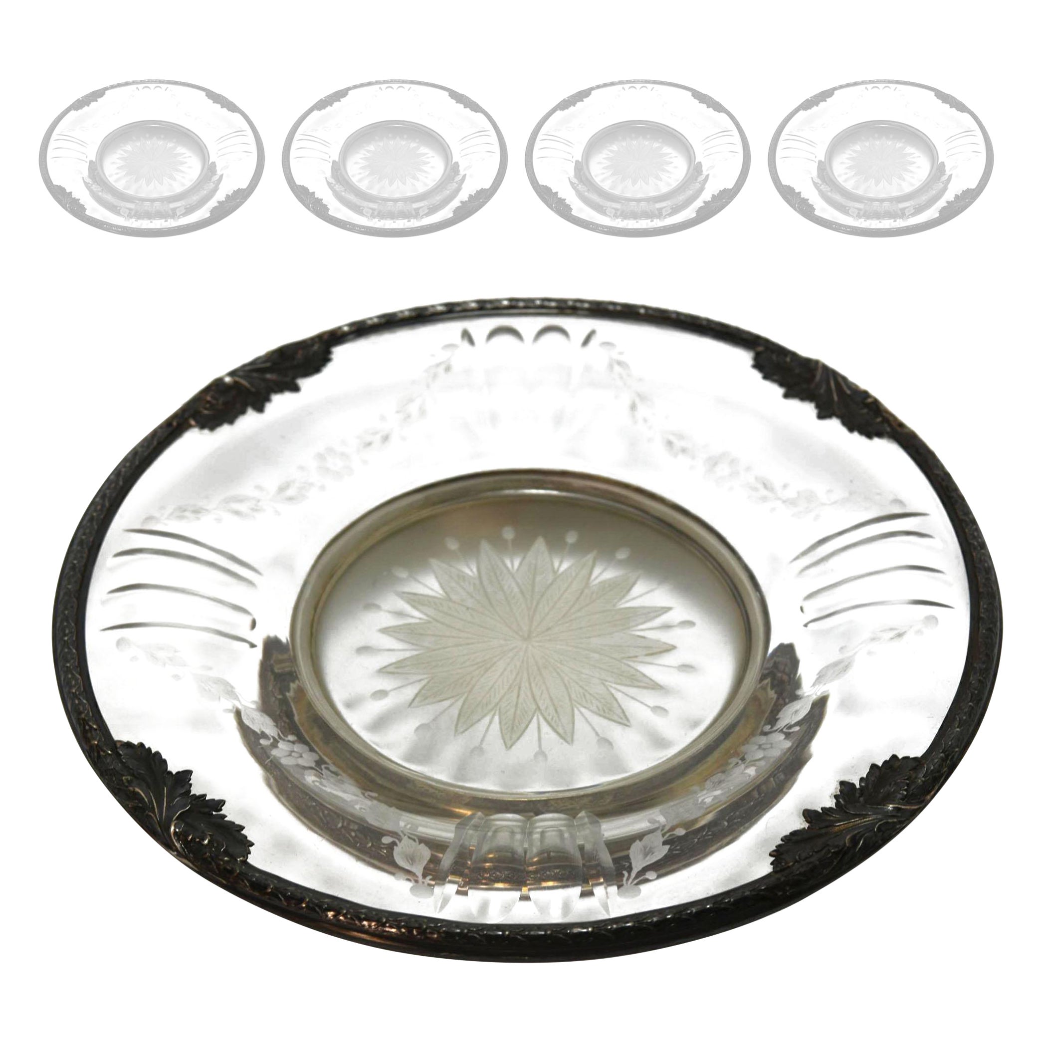 Série de 4 plats ronds cristal gravé et argent 23 cm