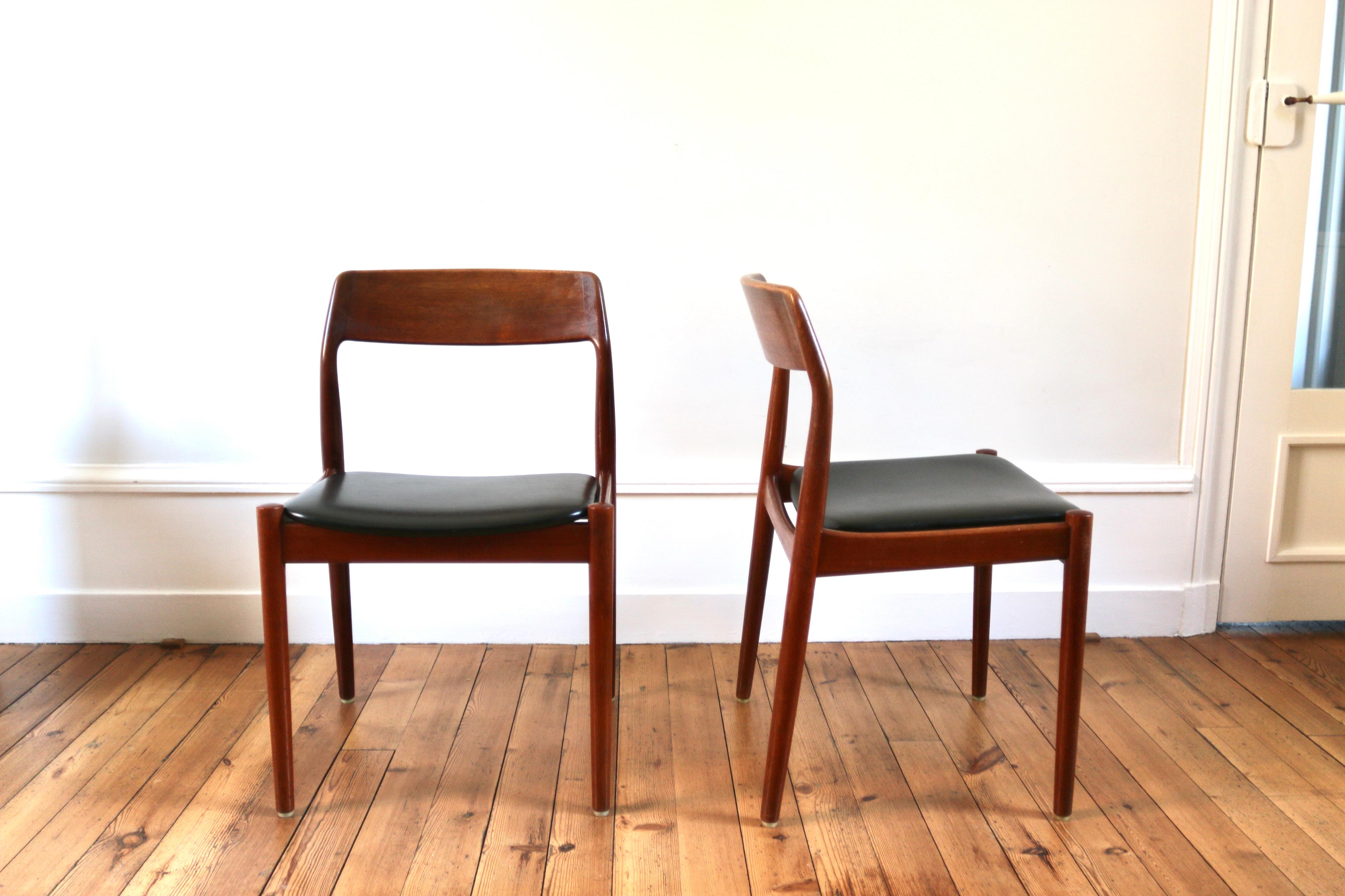 Mid-20th Century Série de chaises scandinaves vintage en teck Scantic Mobelvaerk 1960 For Sale
