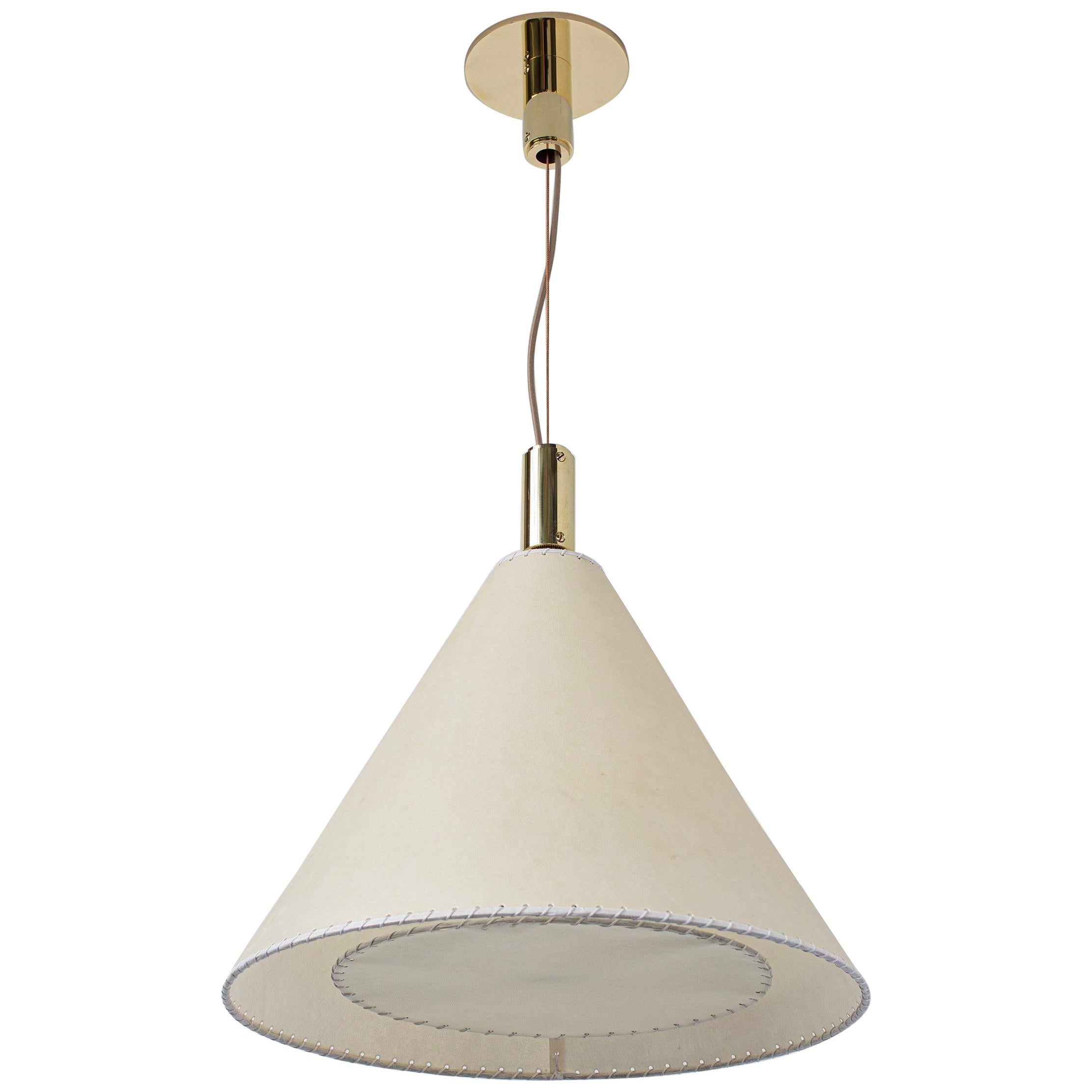 Lampe à suspension Série 02, laiton poli non laqué, grand abat-jour en peau de chèvre