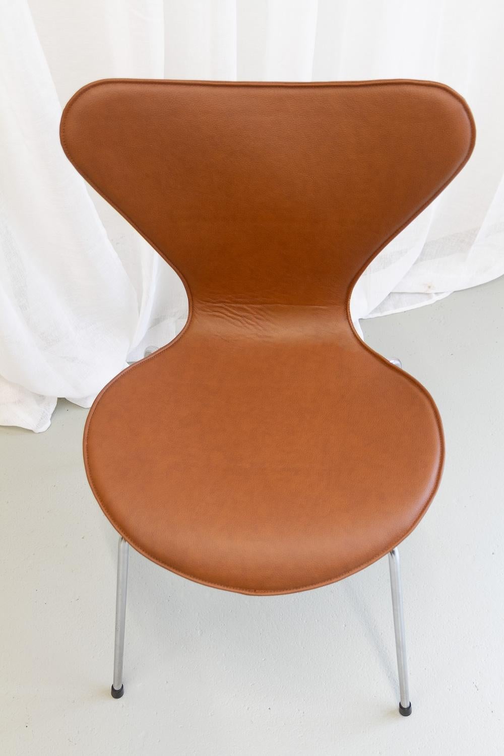 Stuhl der Serie 7 von Arne Jacobsen für Fritz Hansen, 2001. (21. Jahrhundert und zeitgenössisch) im Angebot