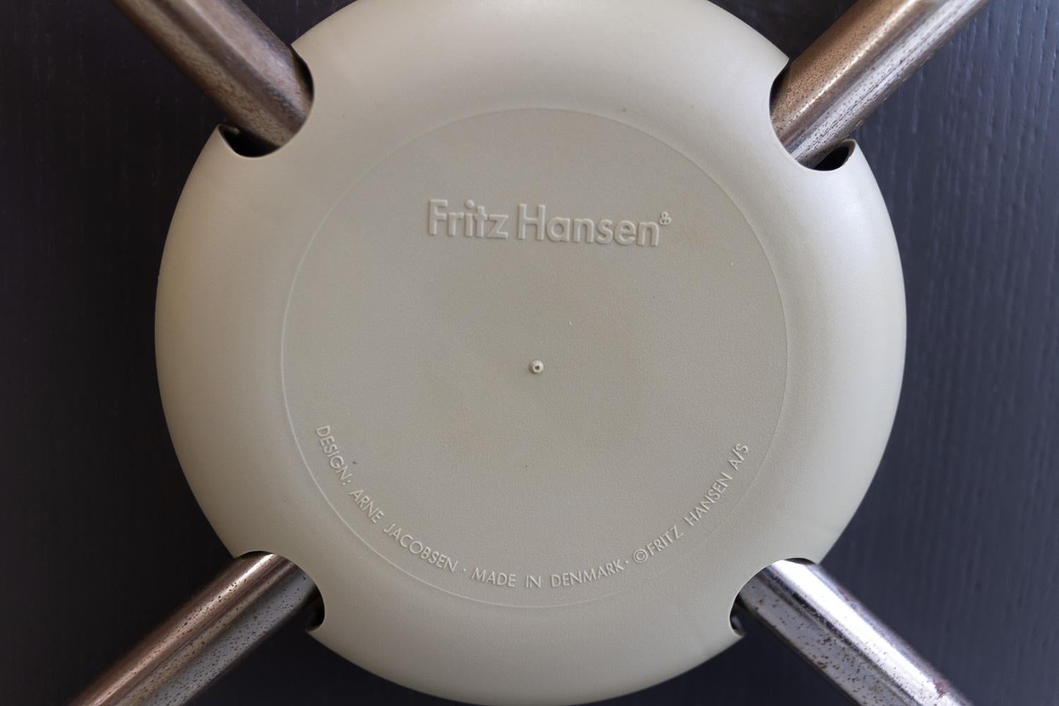 Serie 7 Stühle von Arne Jacobsen für Fritz Hansen, 2000er-Jahre. Satz von 4. im Angebot 10