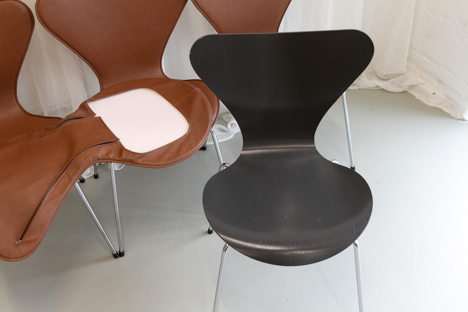 Serie 7 Stühle von Arne Jacobsen für Fritz Hansen, 2000er-Jahre. Satz von 4. im Angebot 12