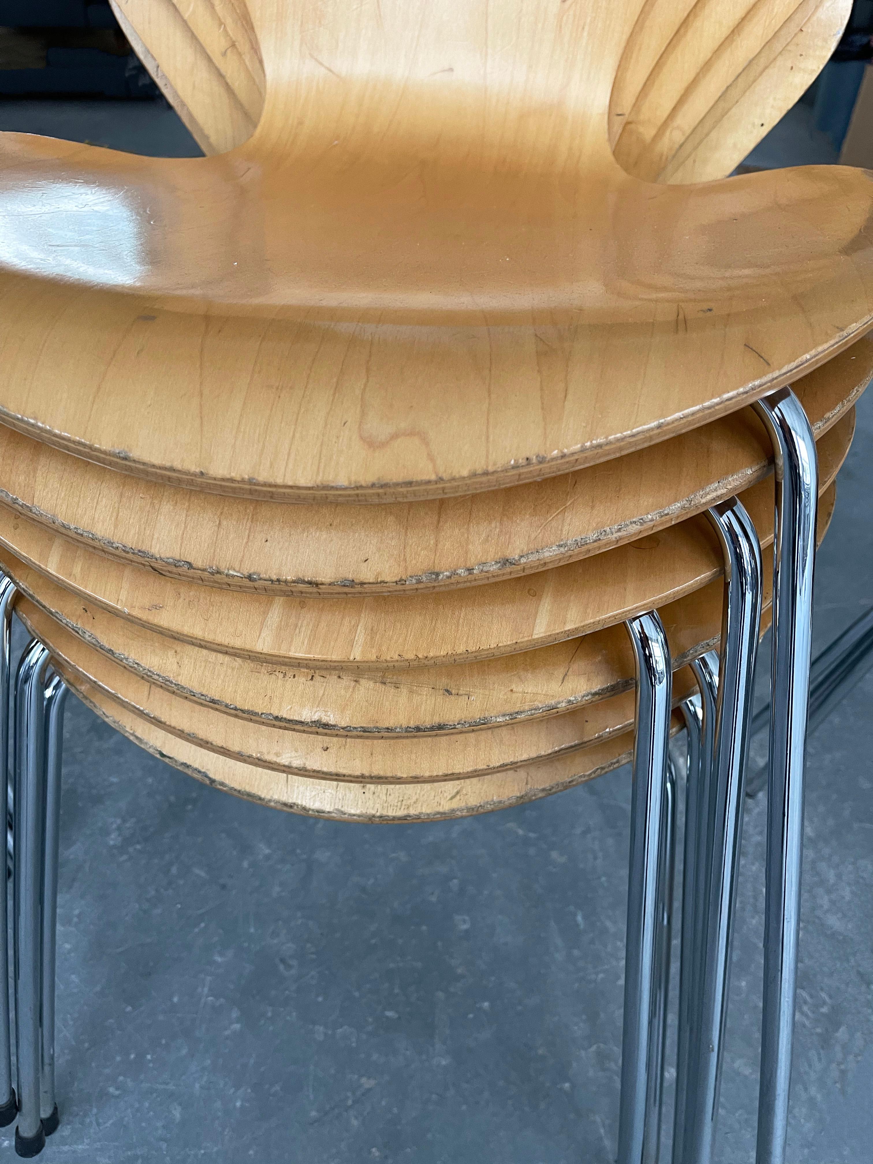 Serie 7 Stühle von Arne Jacobsen für Fritz Hansen im Angebot 4