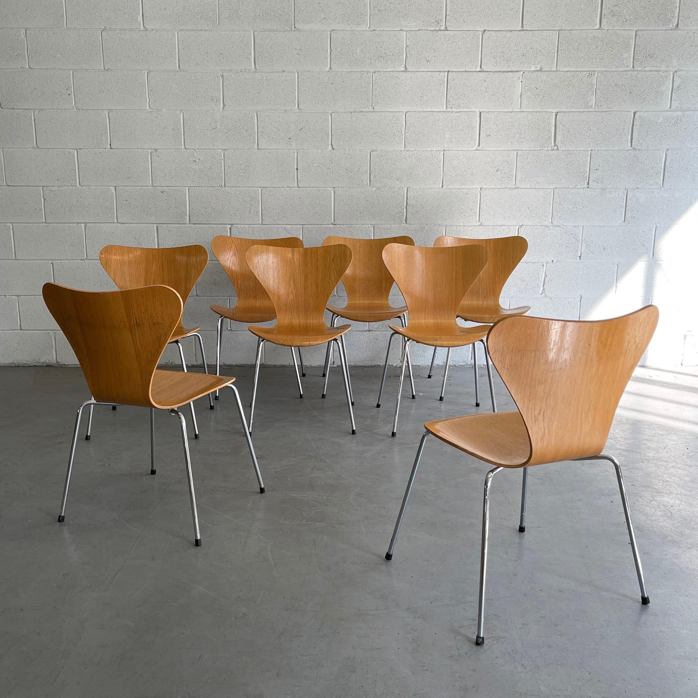Serie 7 Stühle von Arne Jacobsen für Fritz Hansen (20. Jahrhundert) im Angebot
