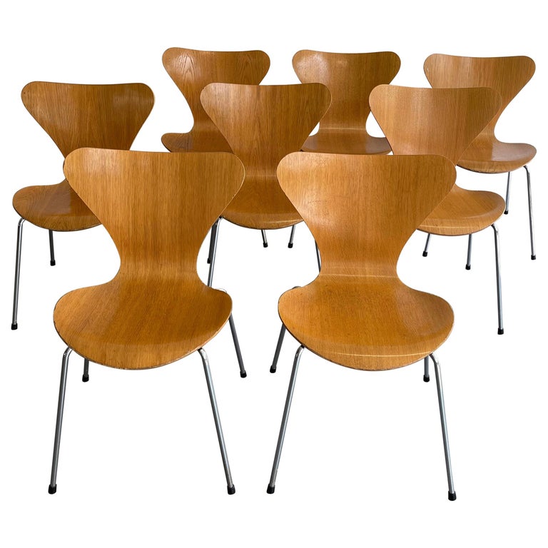 Series 7 Chairs by Arne Jacobsen for Fritz Hansen For Sale