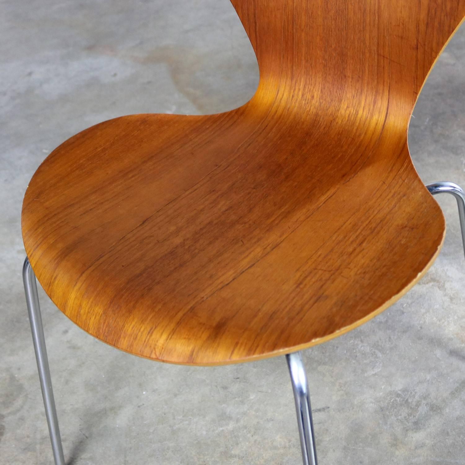 Series 7 Chairs by Arne Jacobsen for Fritz Hansen Vintage MCM Molded Teak, Pair 3