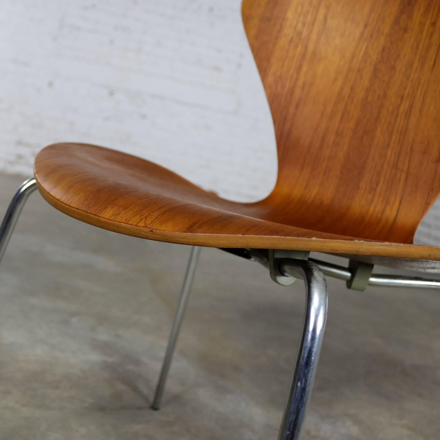 Series 7 Chairs by Arne Jacobsen for Fritz Hansen Vintage MCM Molded Teak, Pair 4