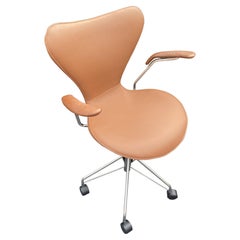 Series 7 Desk Chair in Brown Leather by Arne Jacobsen for Fritz Hansen