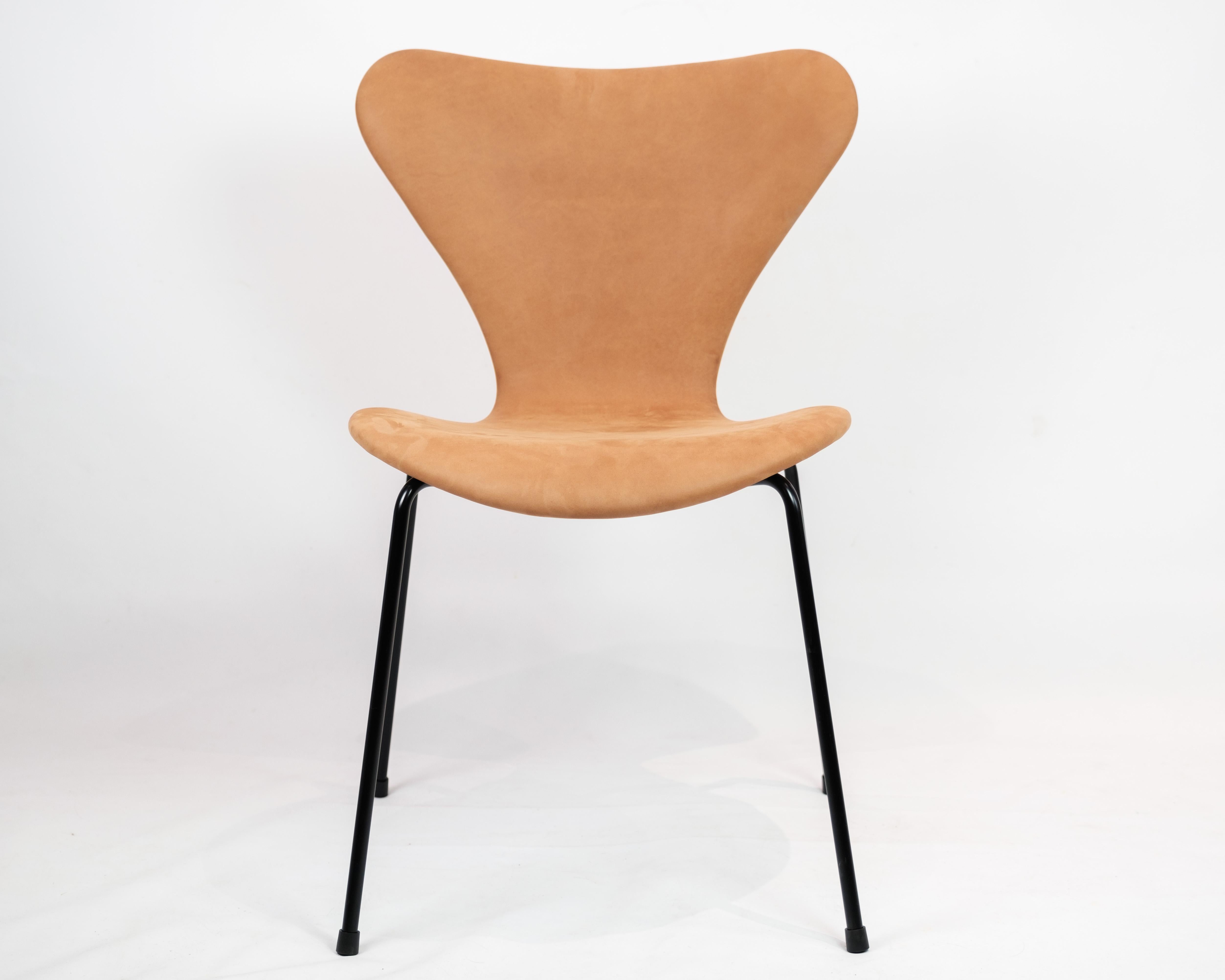 Danois Série 7, modèle 3107, chaise entièrement rembourrée pour le 80e anniversaire en vente