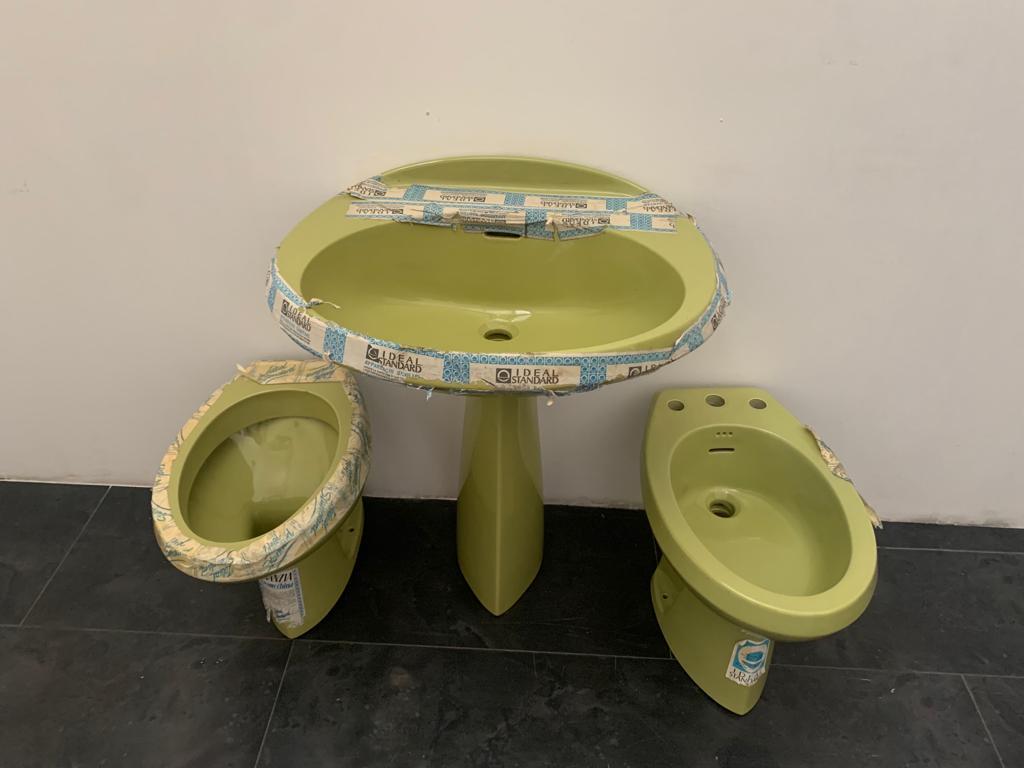 Series Ellisse Ideal Standard, 1970,  sanitary ware in China glass For Sale 4