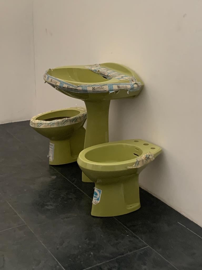 Series Ellisse Ideal Standard, 1970,  sanitary ware in China glass For Sale 5