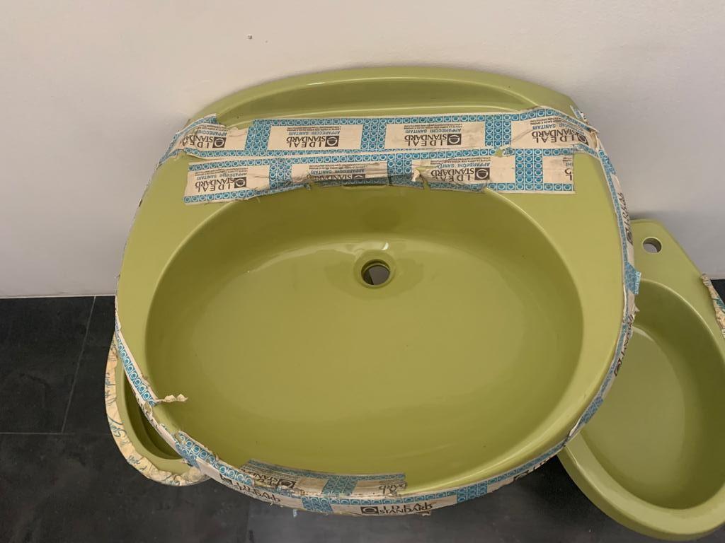 Late 20th Century Series Ellisse Ideal Standard, 1970,  sanitary ware in China glass For Sale