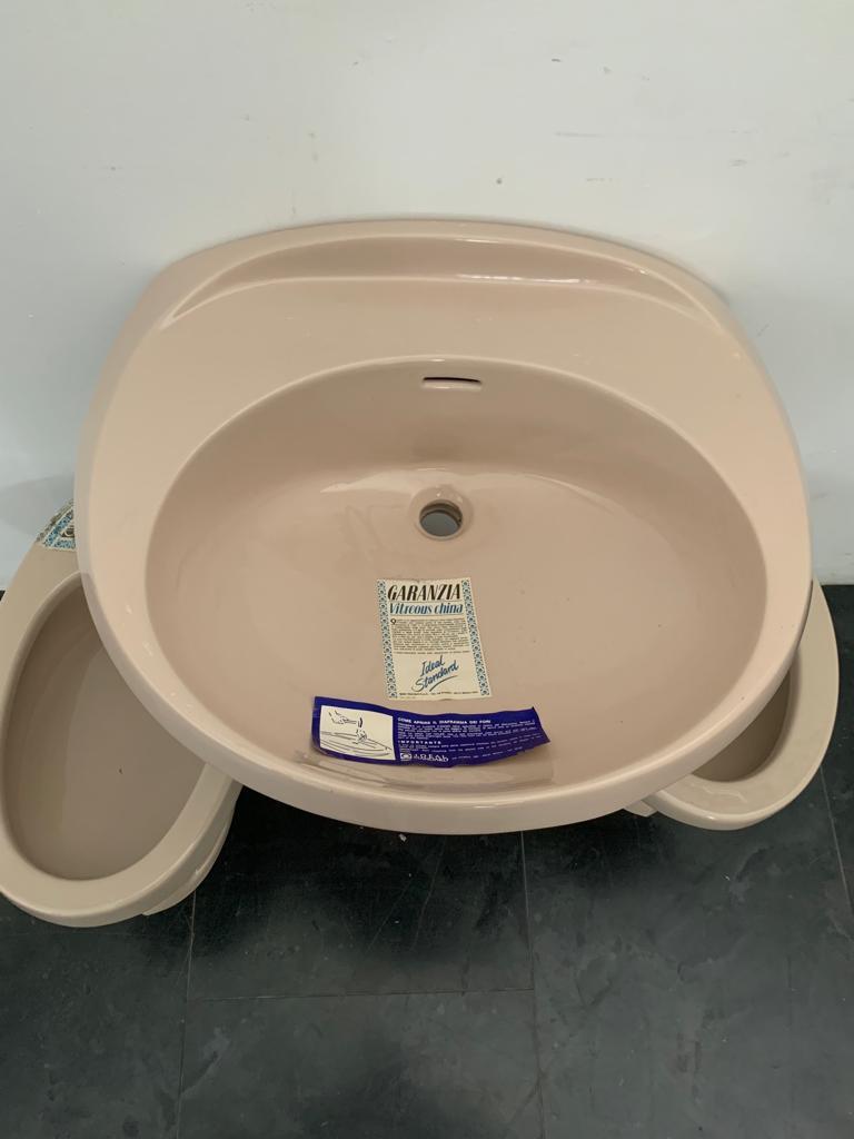 Series Ellisse Ideal Standard, 1970, Sanitary Ware in China Glass In Excellent Condition For Sale In Montelabbate, PU