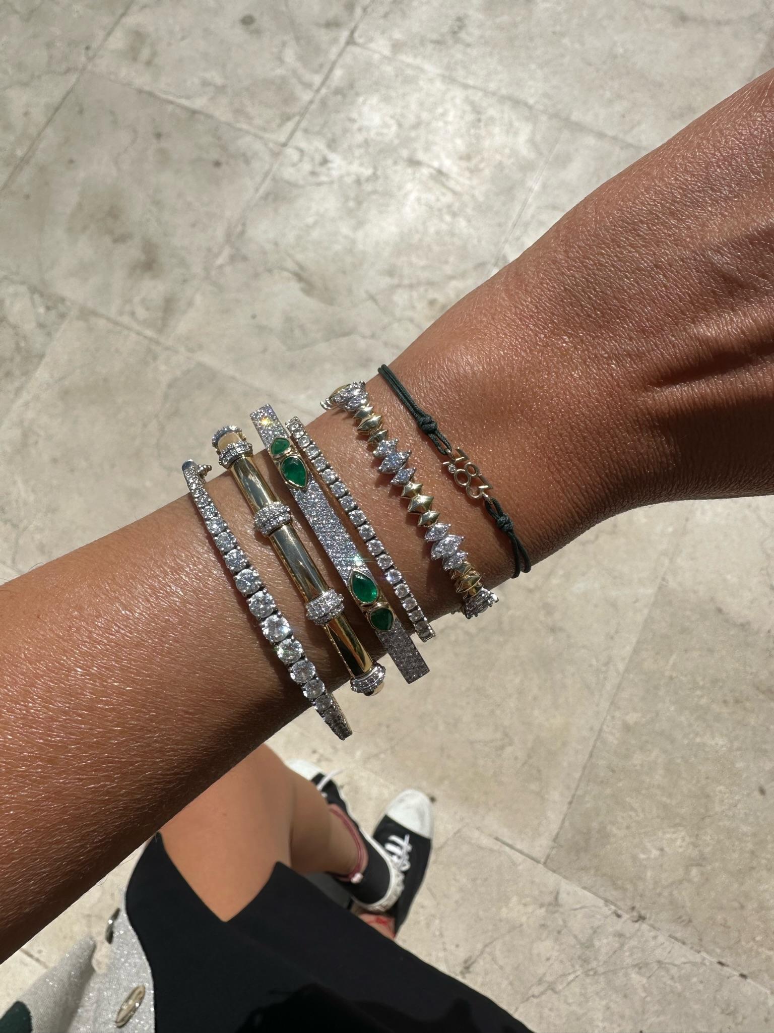 Series Fireball Diamond Bangle Bracelet In New Condition For Sale In Istanbul, TR