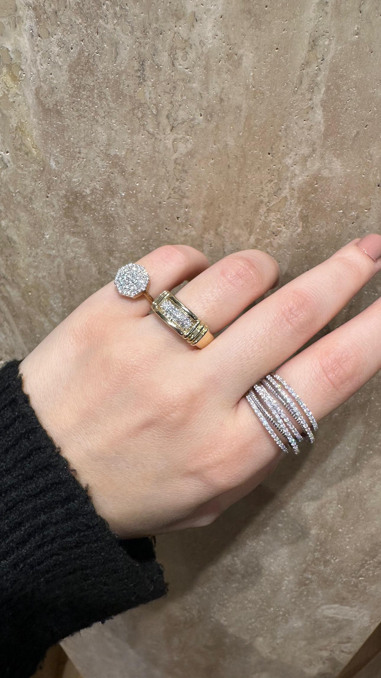 in vendita:  Anello con diamanti a pavé della serie Fireball 4