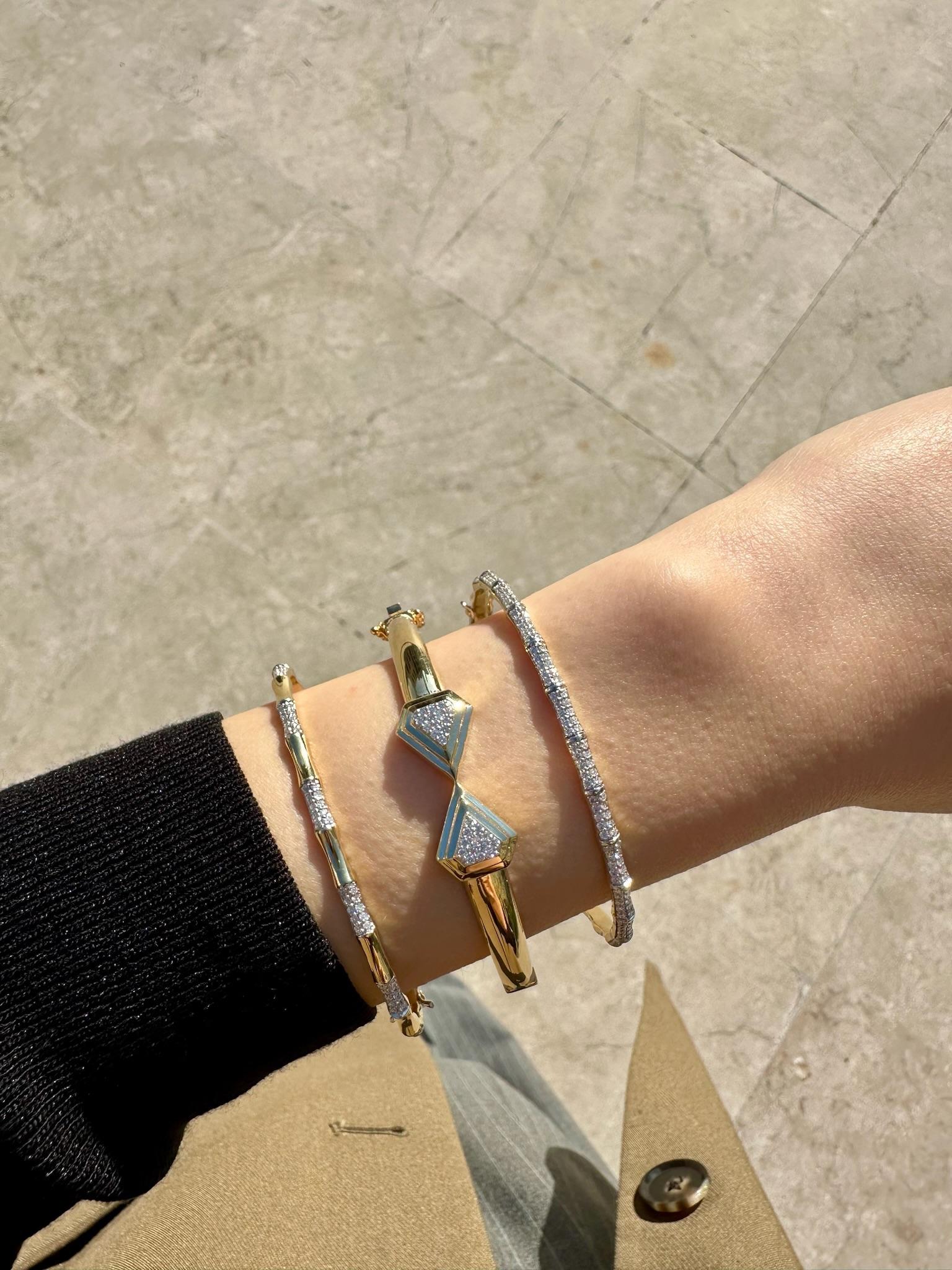 Series Moonlight 1 ct Diamond Bangle Bracelet In New Condition For Sale In Istanbul, TR