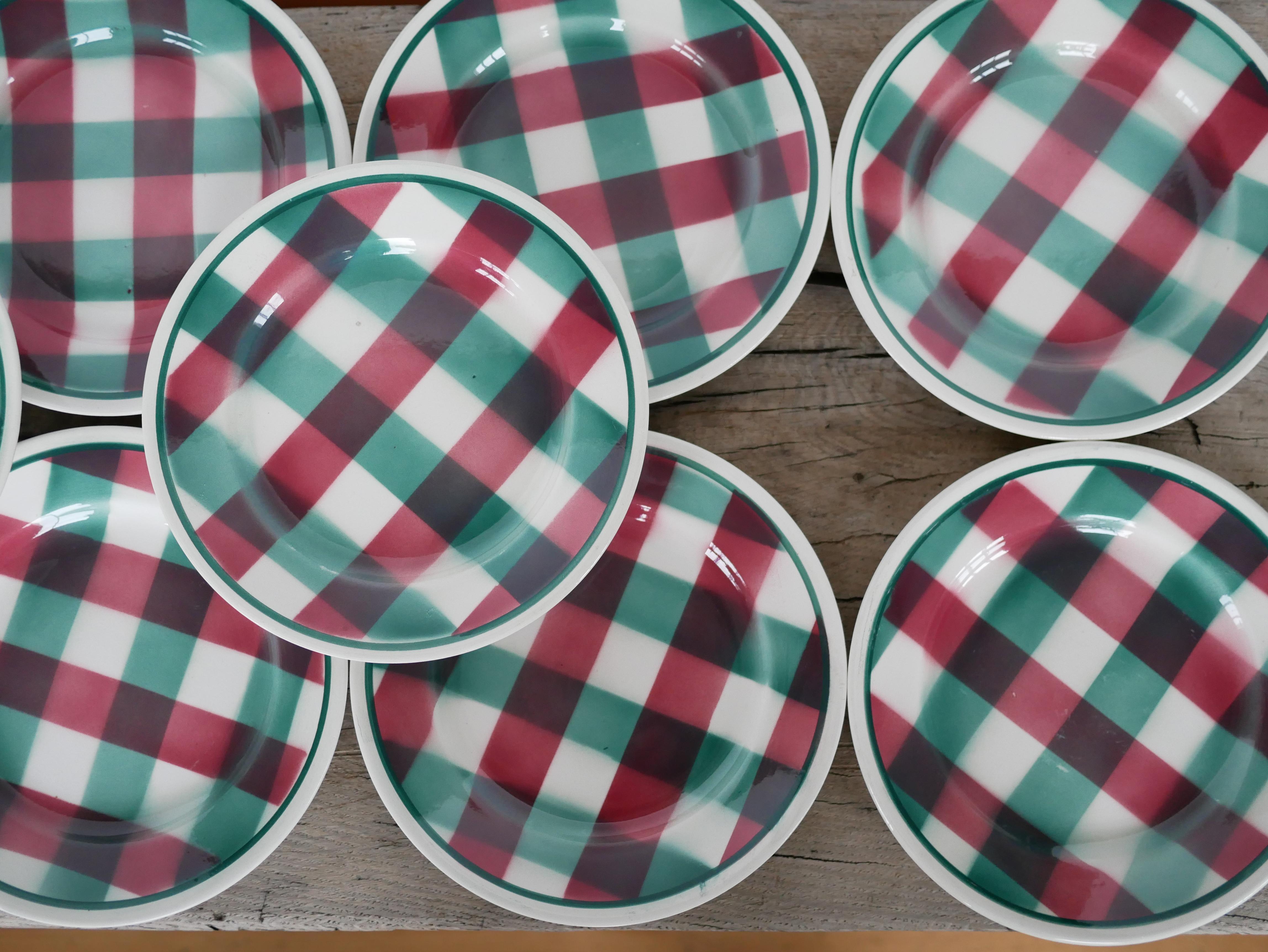Série de 12 assiettes à dessert en céramique vintage de la Faïencerie Nouvelle, Givors Franc 3