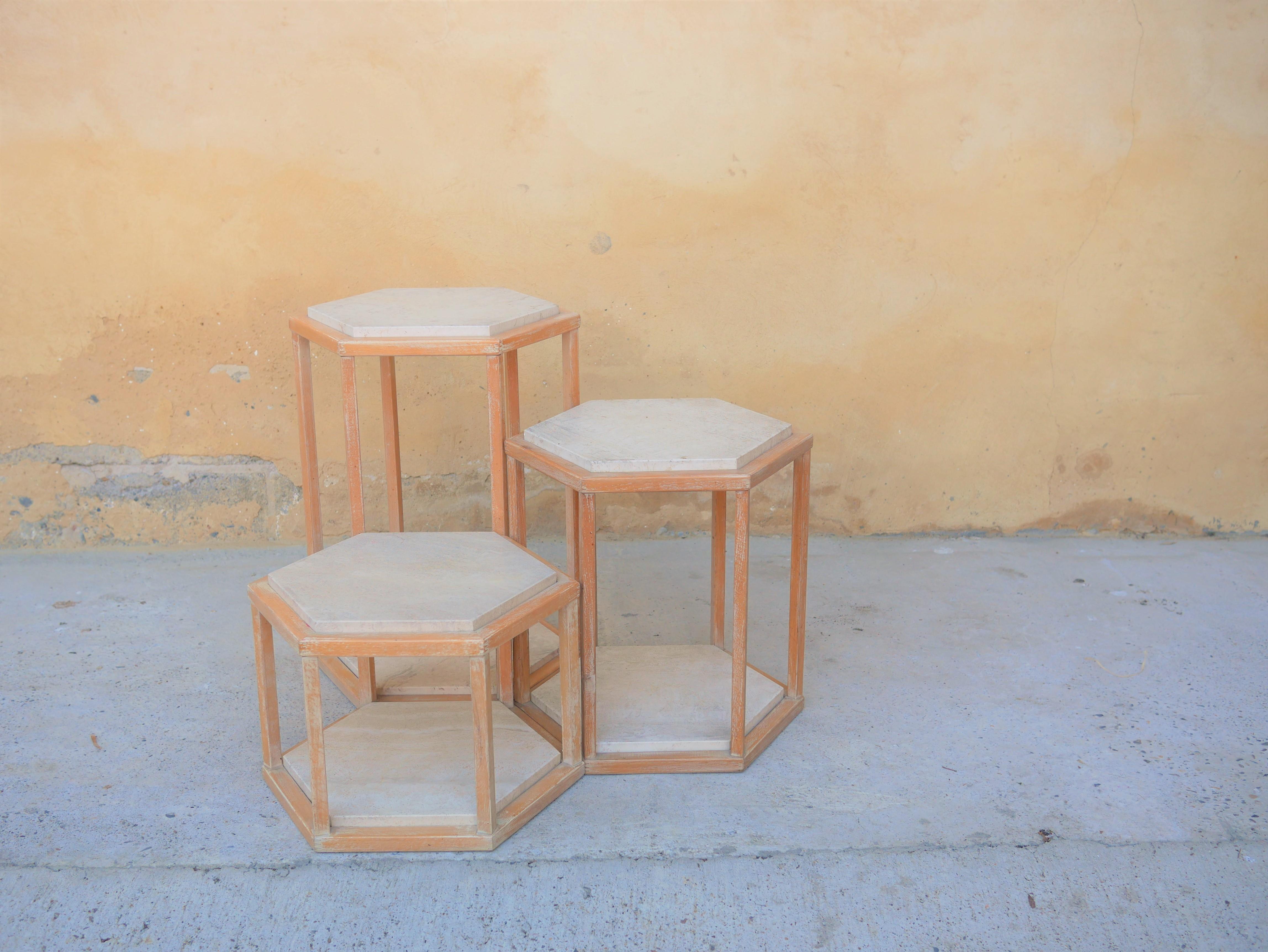 Series of 3 Vintage Coffee Tables in Travertine and Wood by Roche Bobois Edition For Sale 2