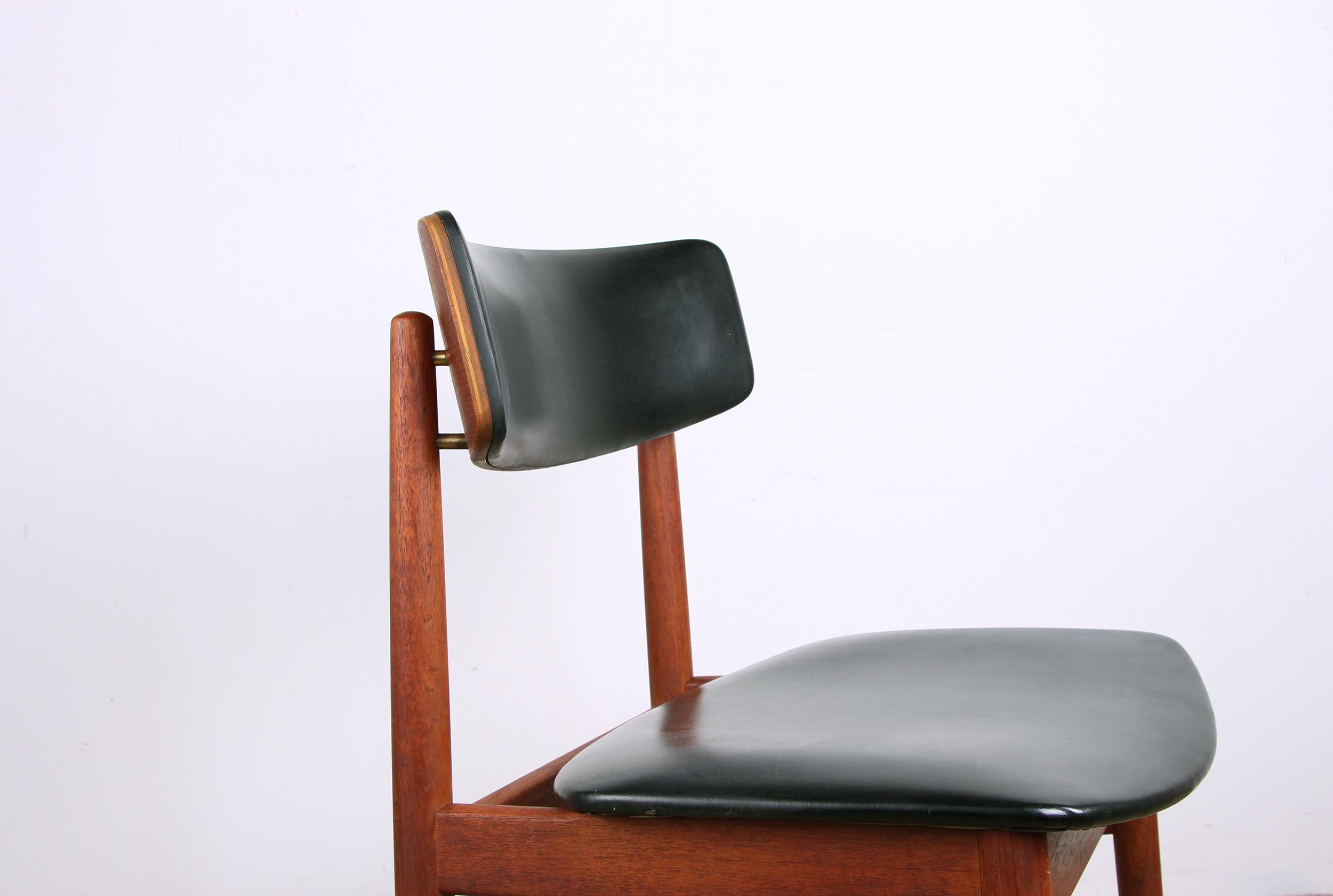 Series of 4 Danish chairs in Teak, black Skai and Brass by Sven Chrobat for Sax 2