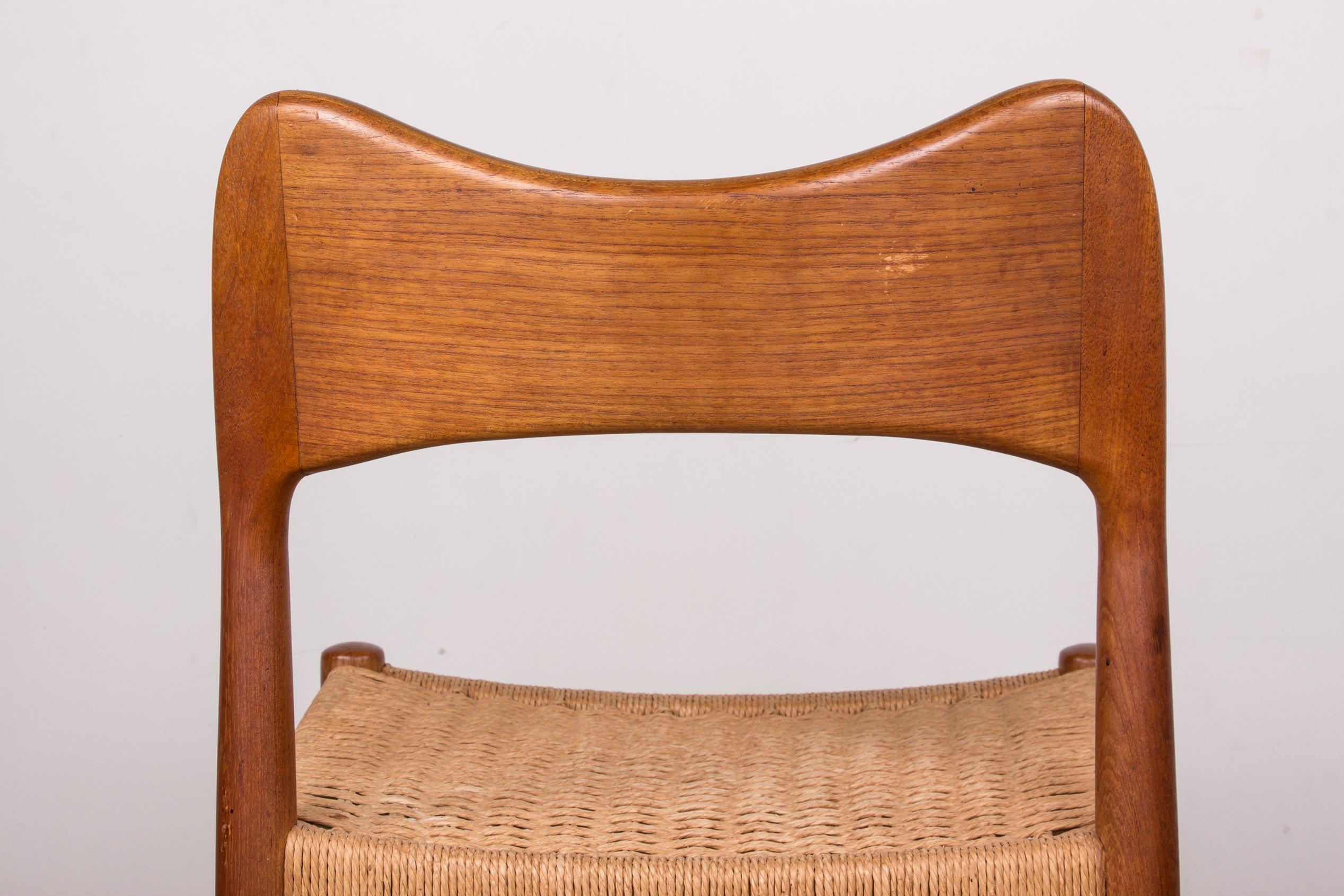 Series of 4 Danish Teak and Cordage chairs by Arne Hovmand Olsen 1960. For Sale 4