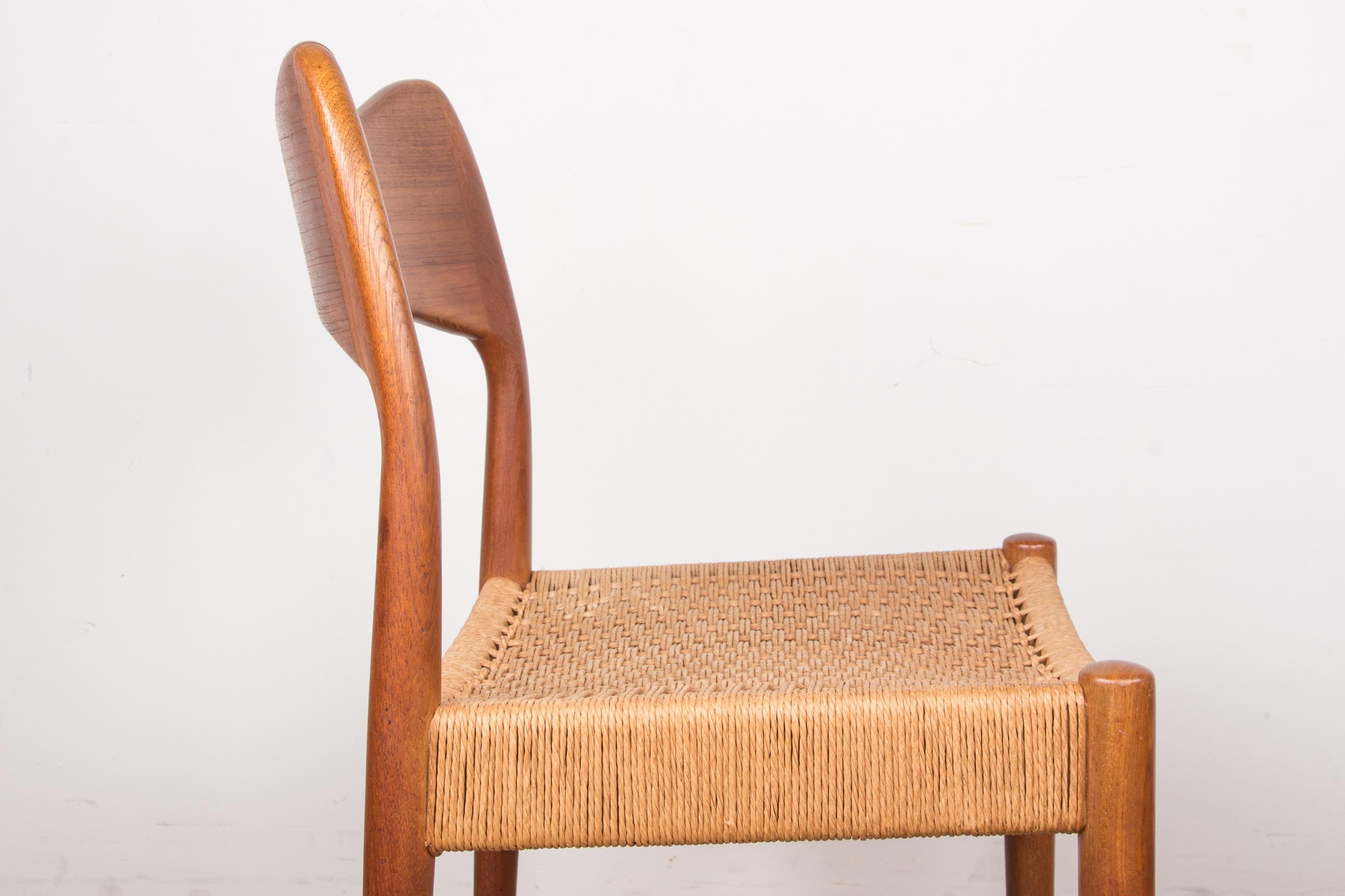 Series of 4 Danish Teak and Cordage chairs by Arne Hovmand Olsen 1960. For Sale 2