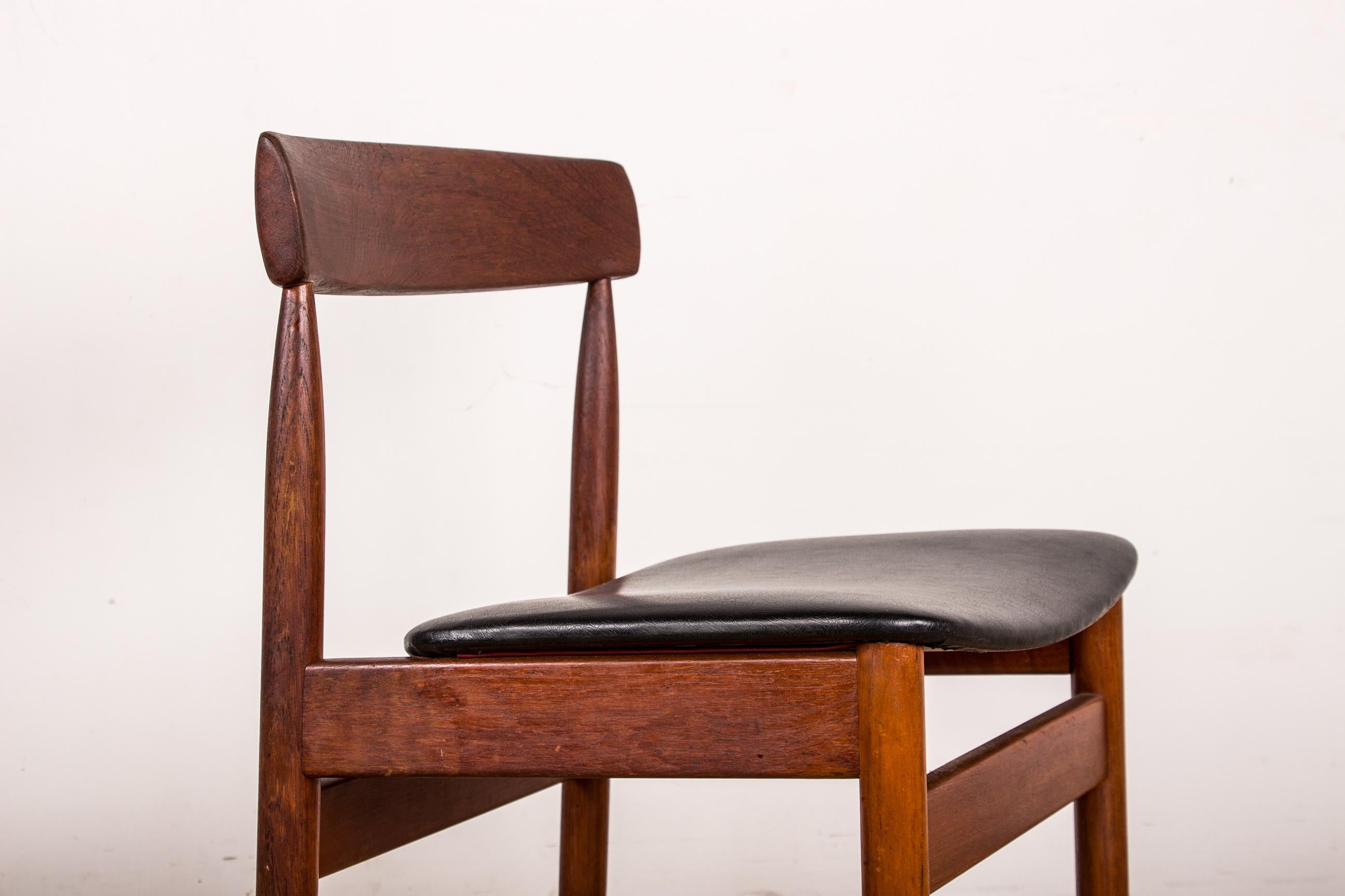 Series of 4 Danish teak chairs in black skai by Farso Stolefabrik 1960. For Sale 1