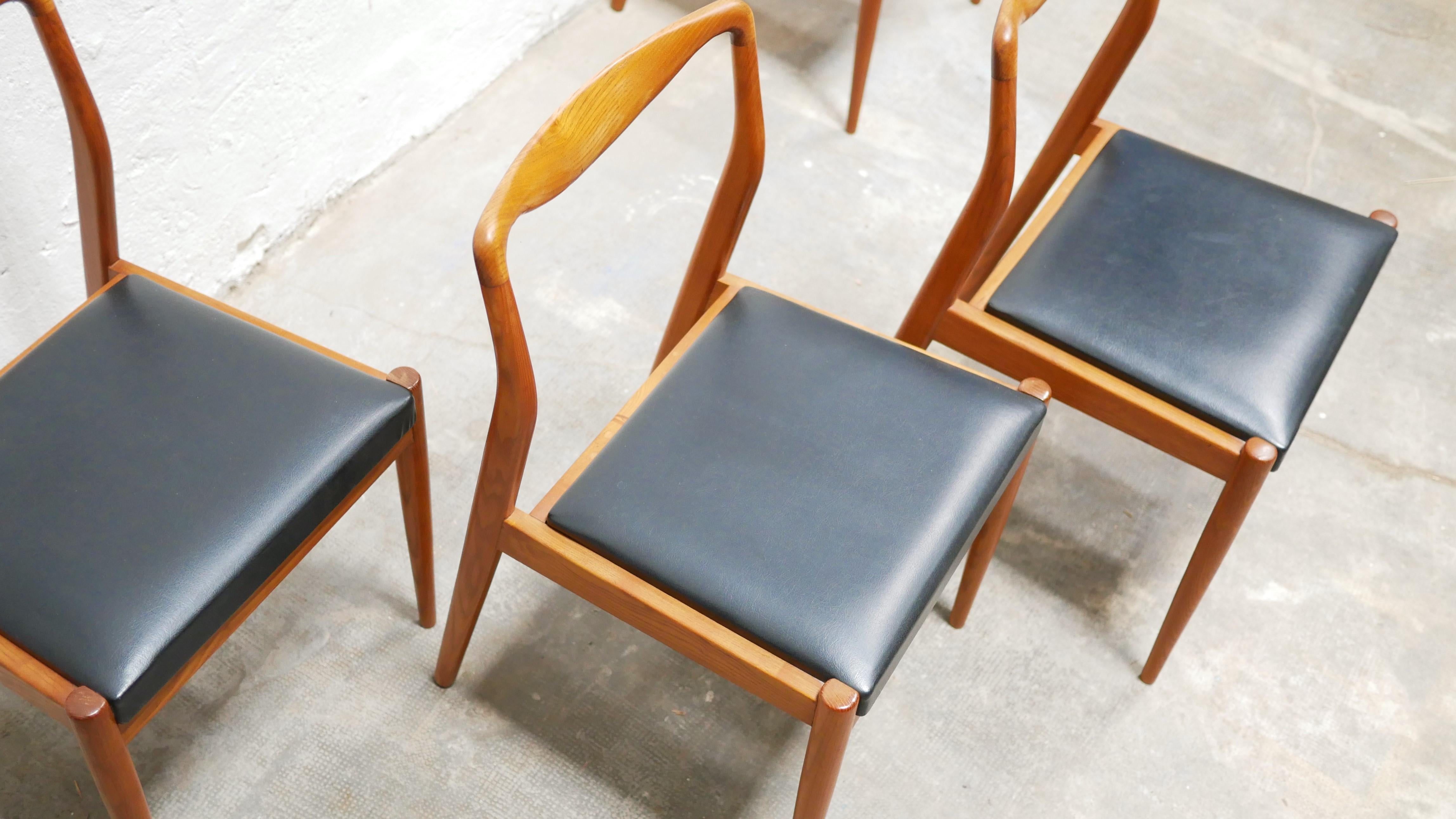 Series of 4 Vintage Scandinavian Chairs in Teak and Leatherette For Sale 8