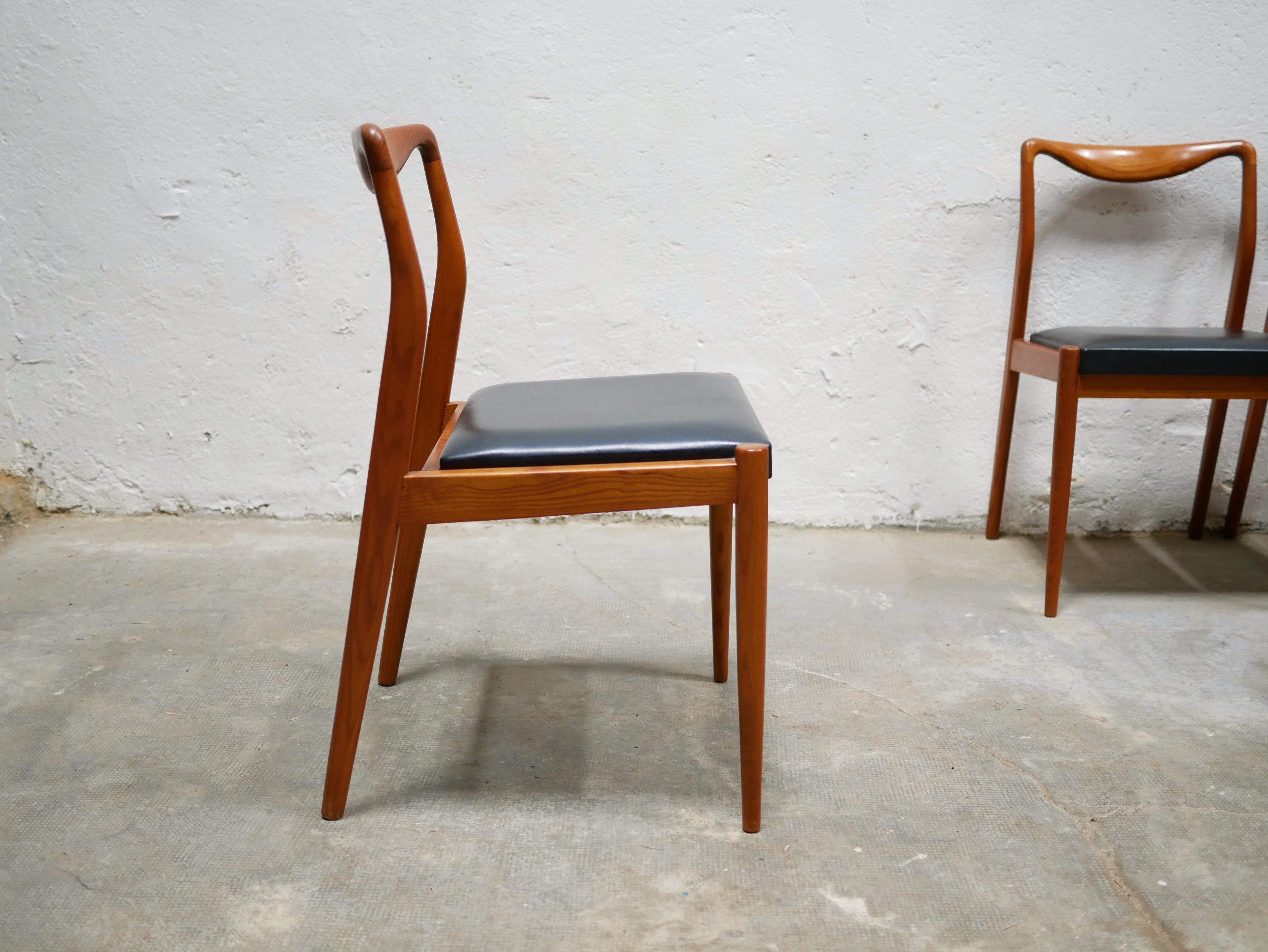 Series of 4 Vintage Scandinavian Chairs in Teak and Leatherette For Sale 2