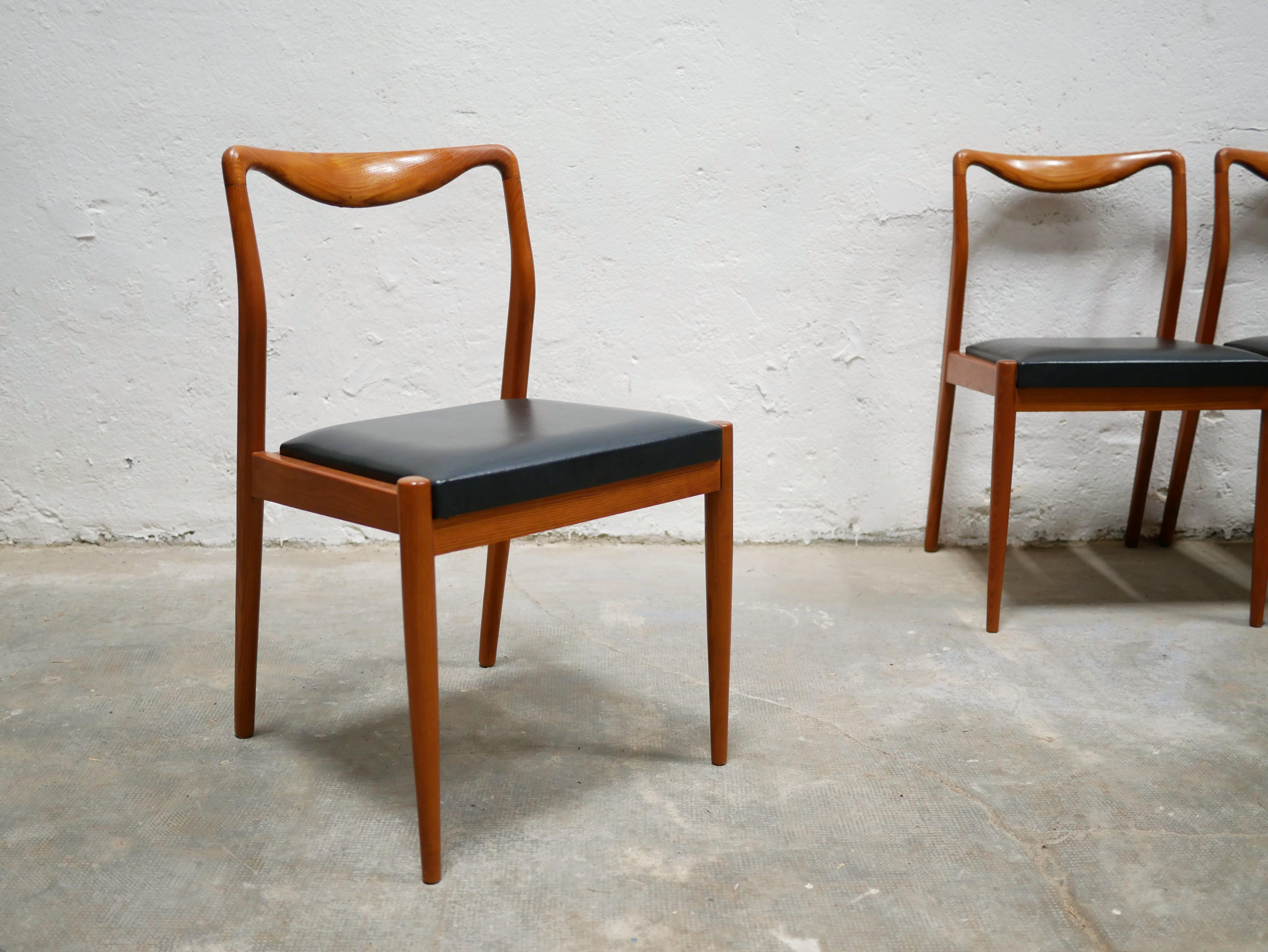 Series of 4 Vintage Scandinavian Chairs in Teak and Leatherette For Sale 3