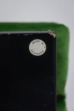 Serie di 6 poltrone in metallo laccato bianco e velluto. 1970s.