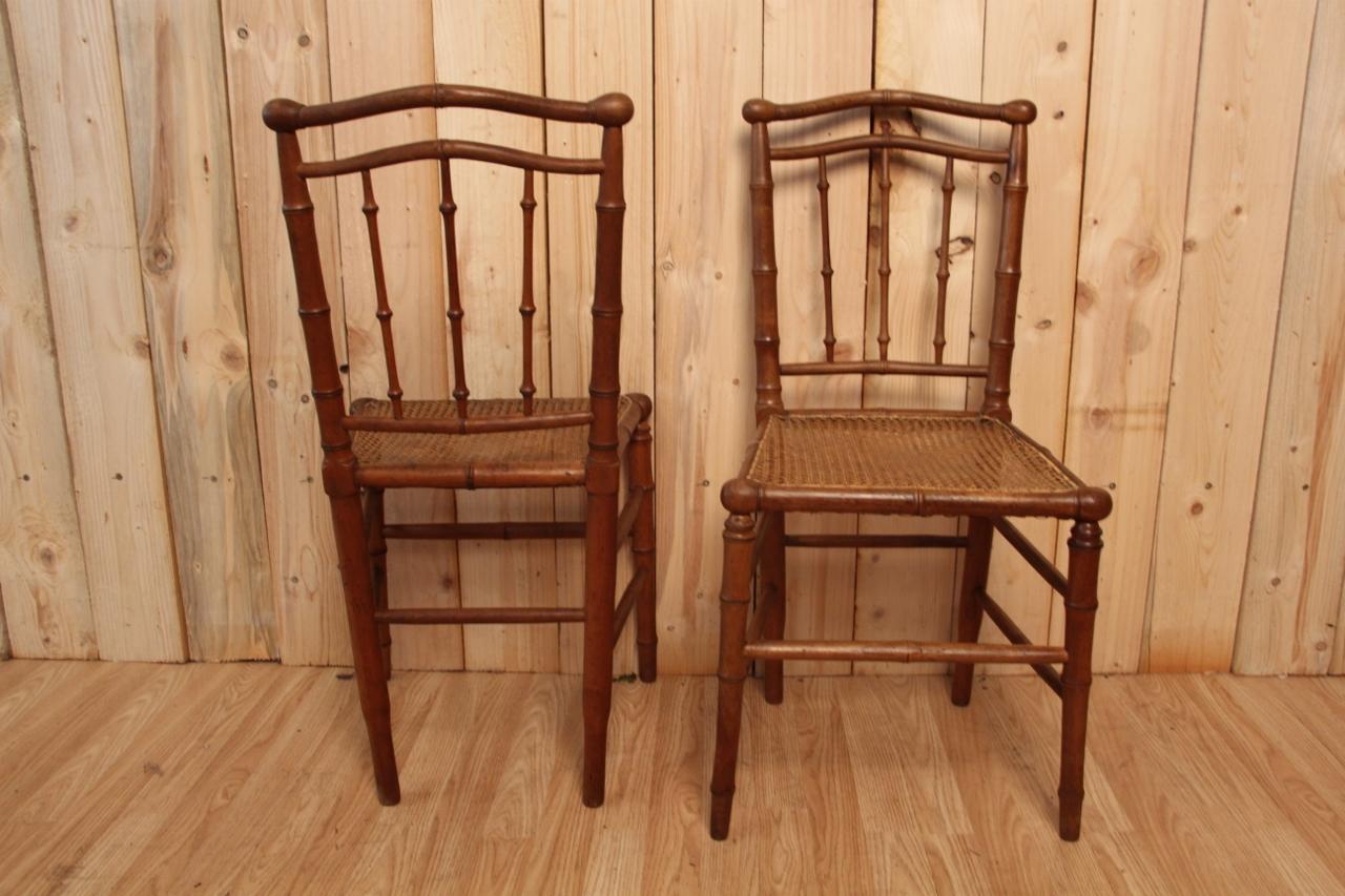 Series of 6 flying chairs in cherry wood imitation bamboo, from the 19th century in very good condition.
 