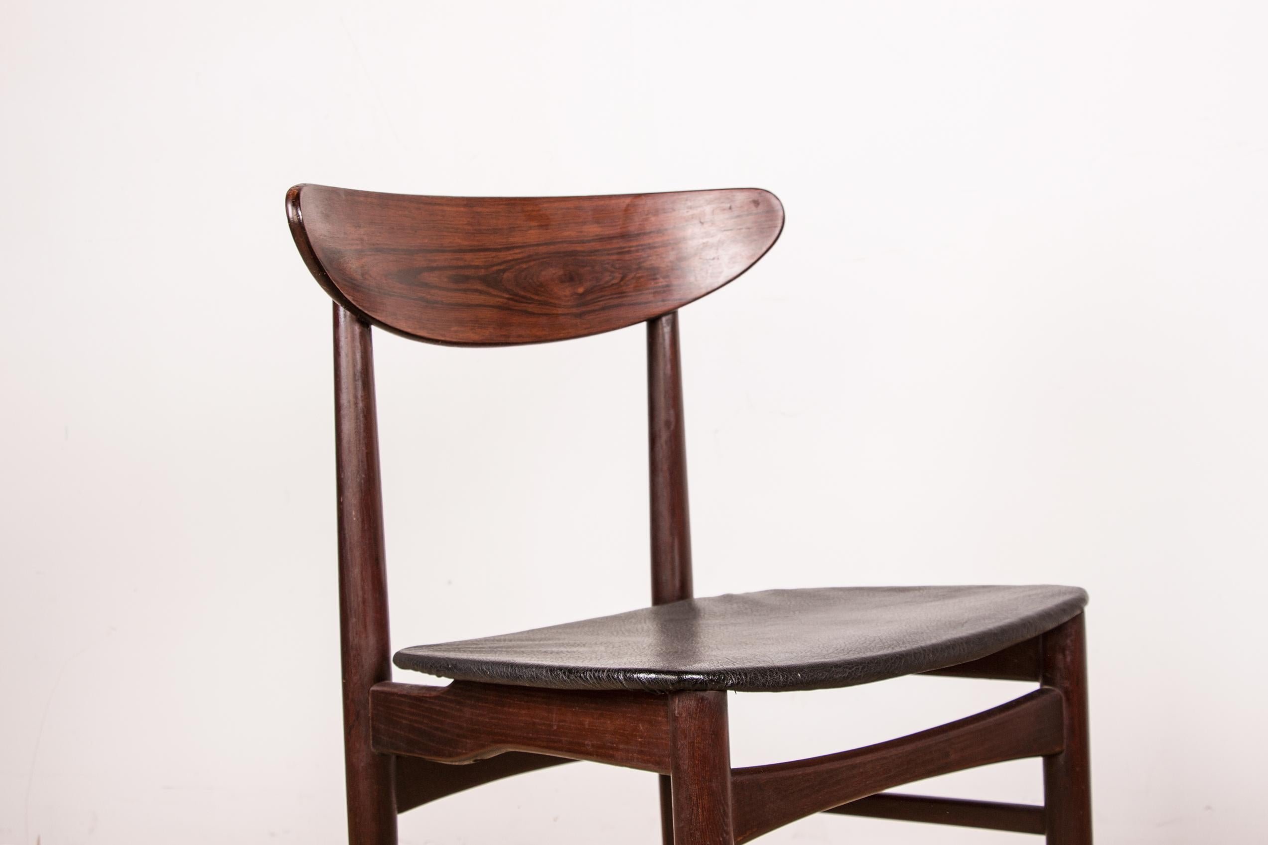Mid-20th Century Series of 6 Danish Chairs in Rosewood and Skai by Dyrlund, 1960