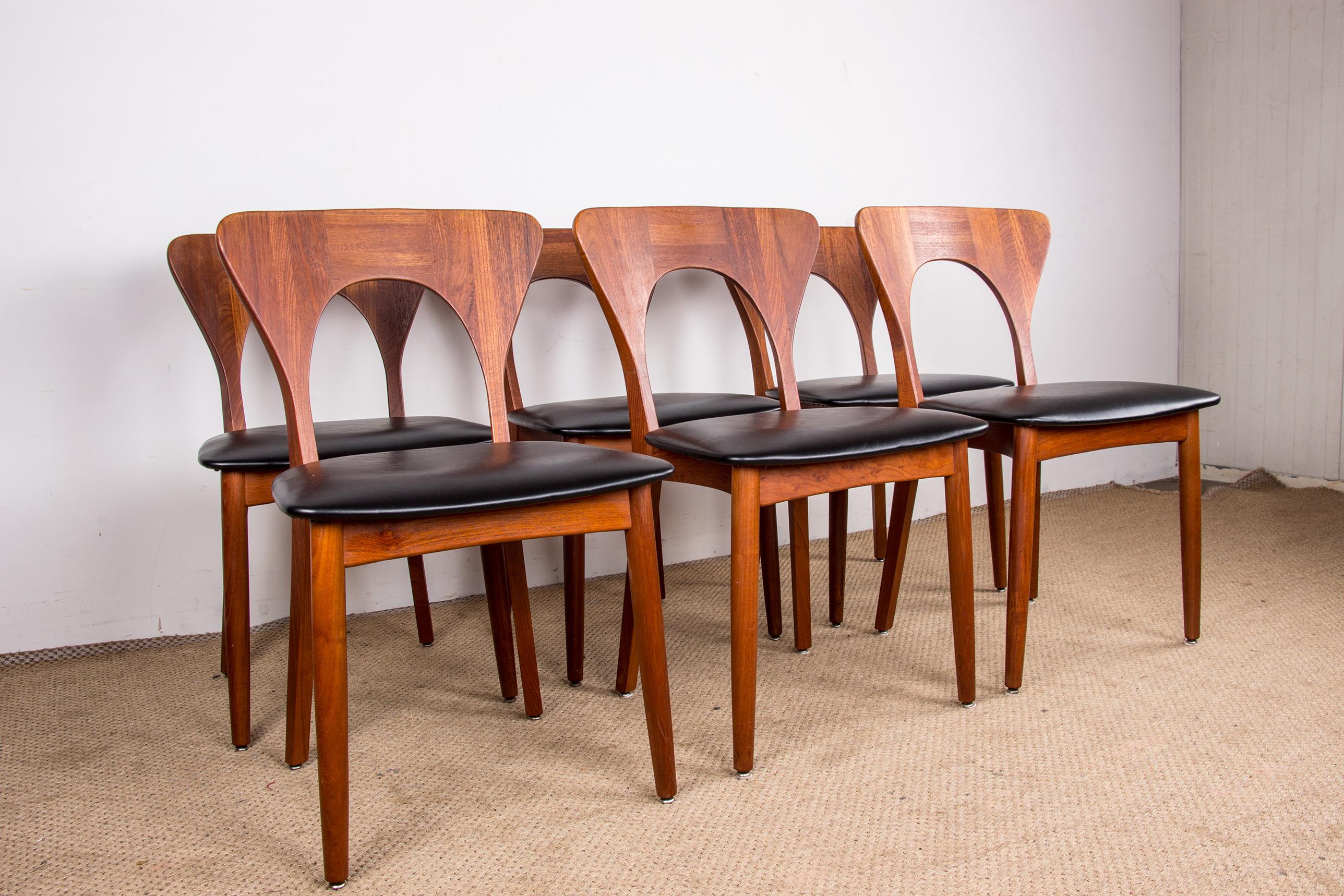 Series of 6 Danish chairs in Teak and skai, Peter model by Niels Koefoed 1960. 13