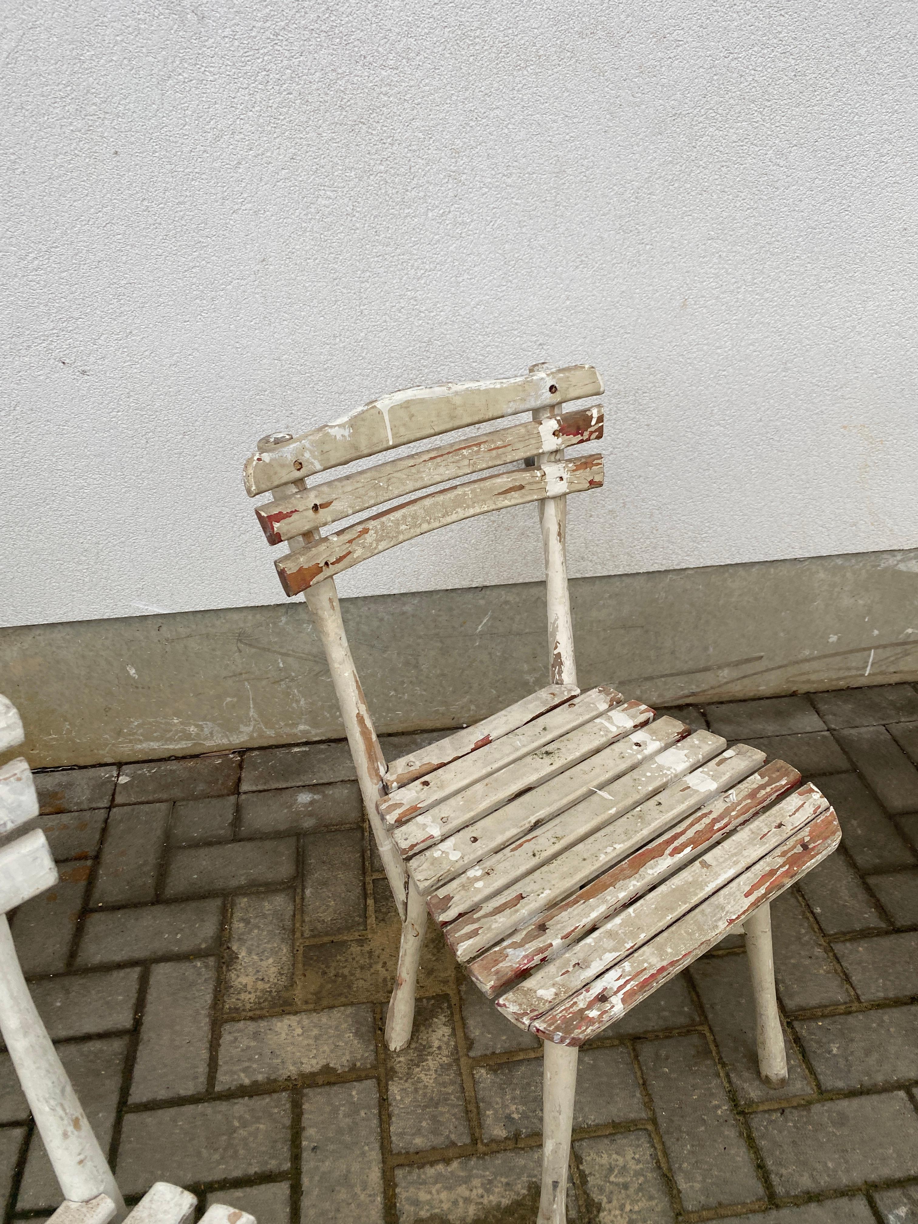Beech series of 6 garden or veranda chairs in painted wood circa 1900/1930 Thonet  For Sale