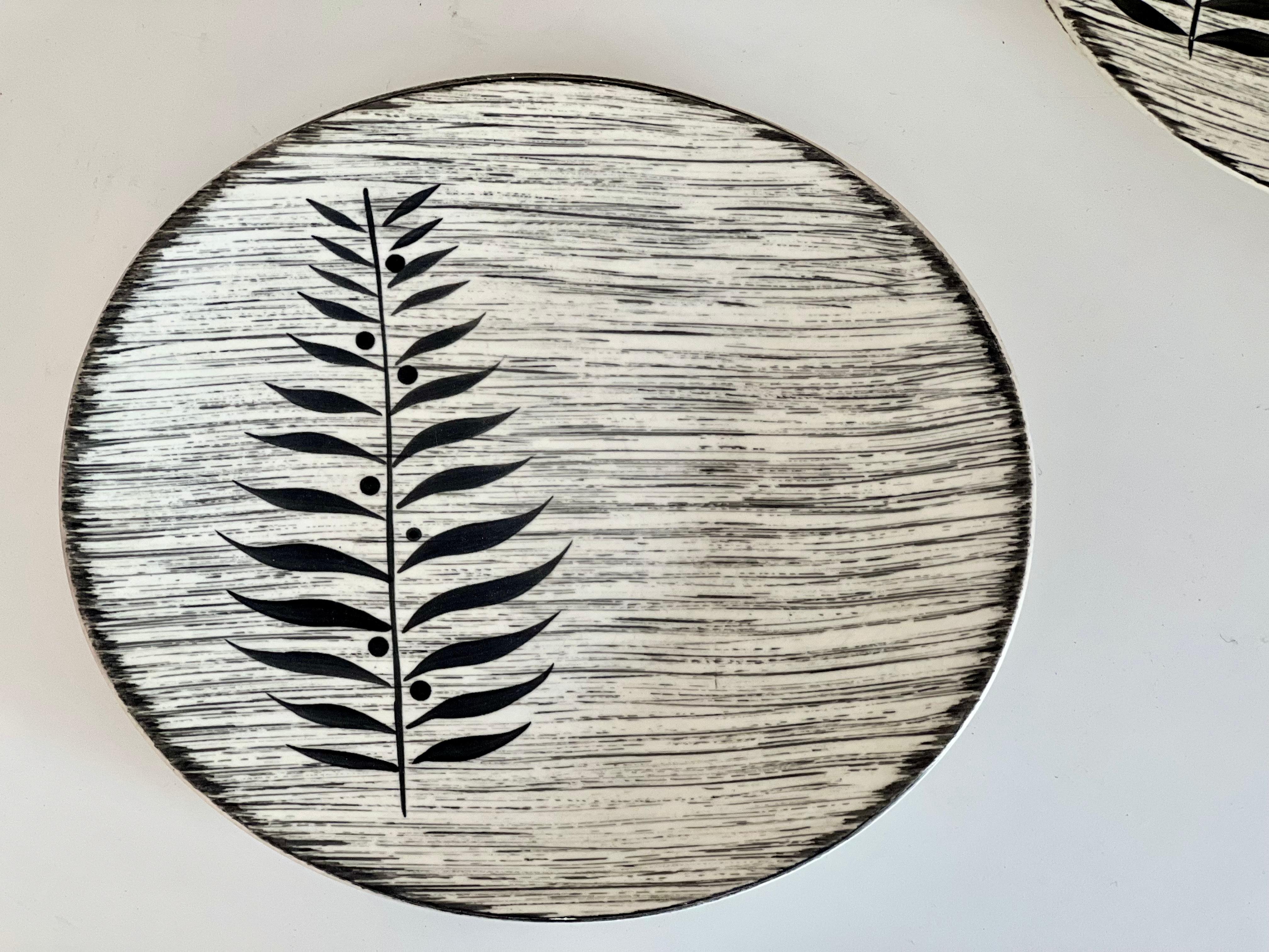Series of 6 mid-century ‘Toledo’ ceramic dinner plates by Salins France, 1960s For Sale 4