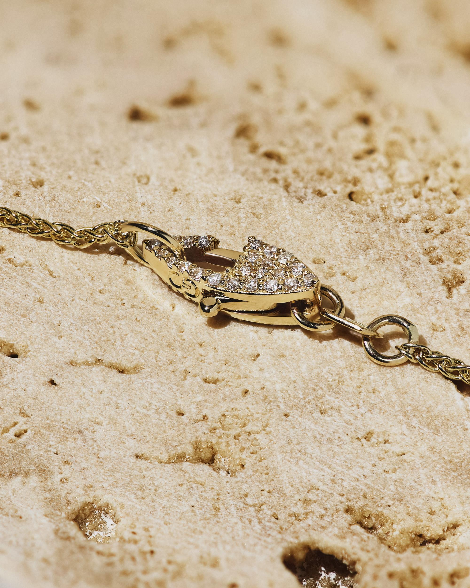 Modern Series of Eleven Diamond Clasp 14k Gold Snake Chain Necklace For Sale