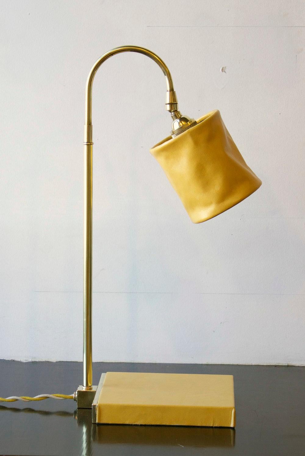 Series01 Desk Lamp, Hand-Dyed Ash 'Gray' Leather, Polished Unlacquered Brass For Sale 4