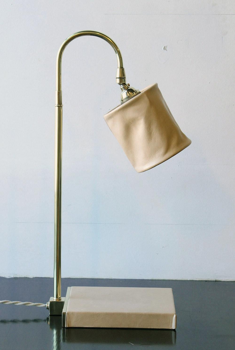 Series01 Desk Lamp, Hand-Dyed Ash 'Gray' Leather, Polished Unlacquered Brass For Sale 5
