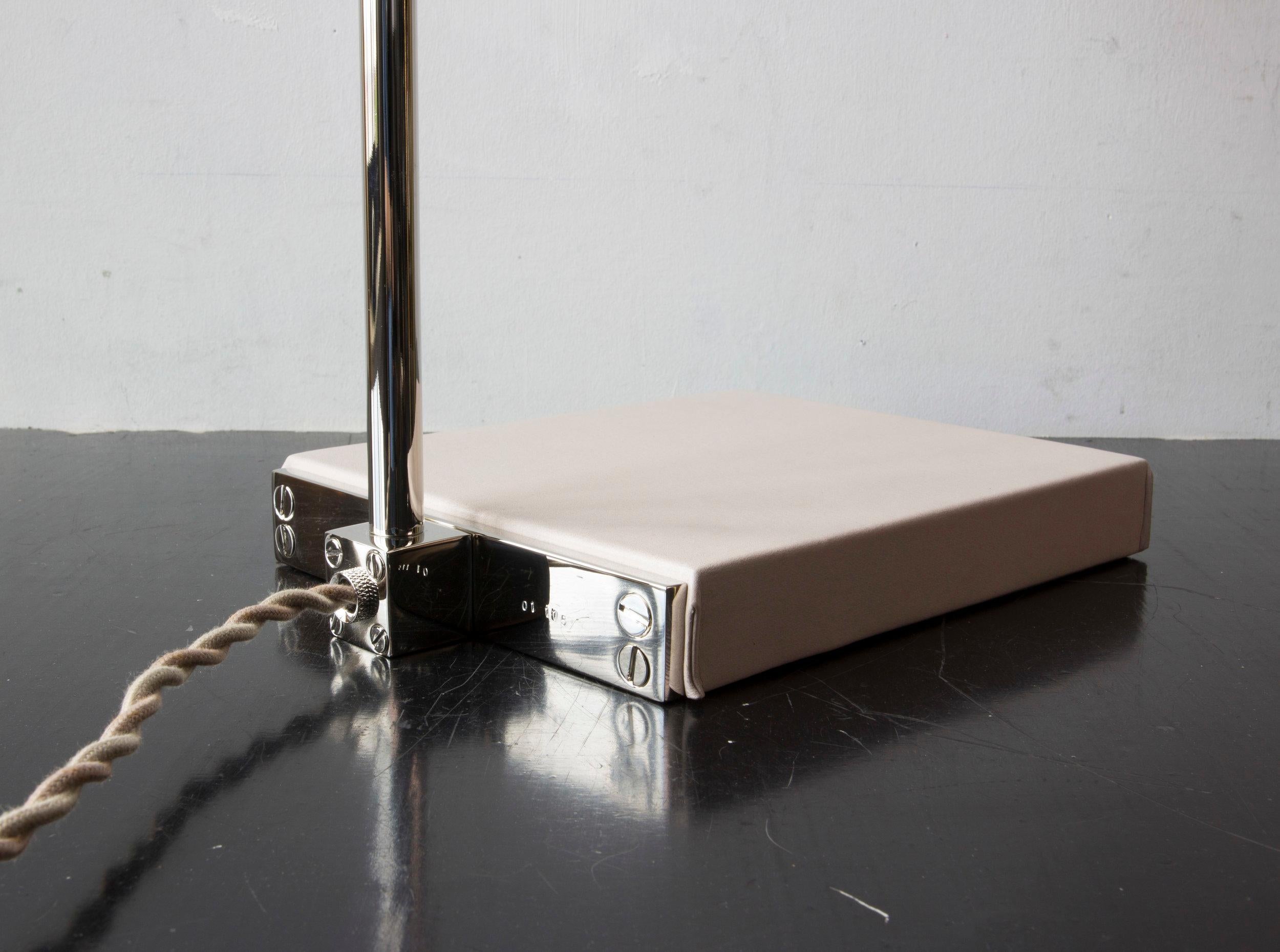 Bauhaus Series01 Desk Lamp, Hand-Dyed Blush 'Pink' Leather, Polished Nickel-Plated Brass For Sale