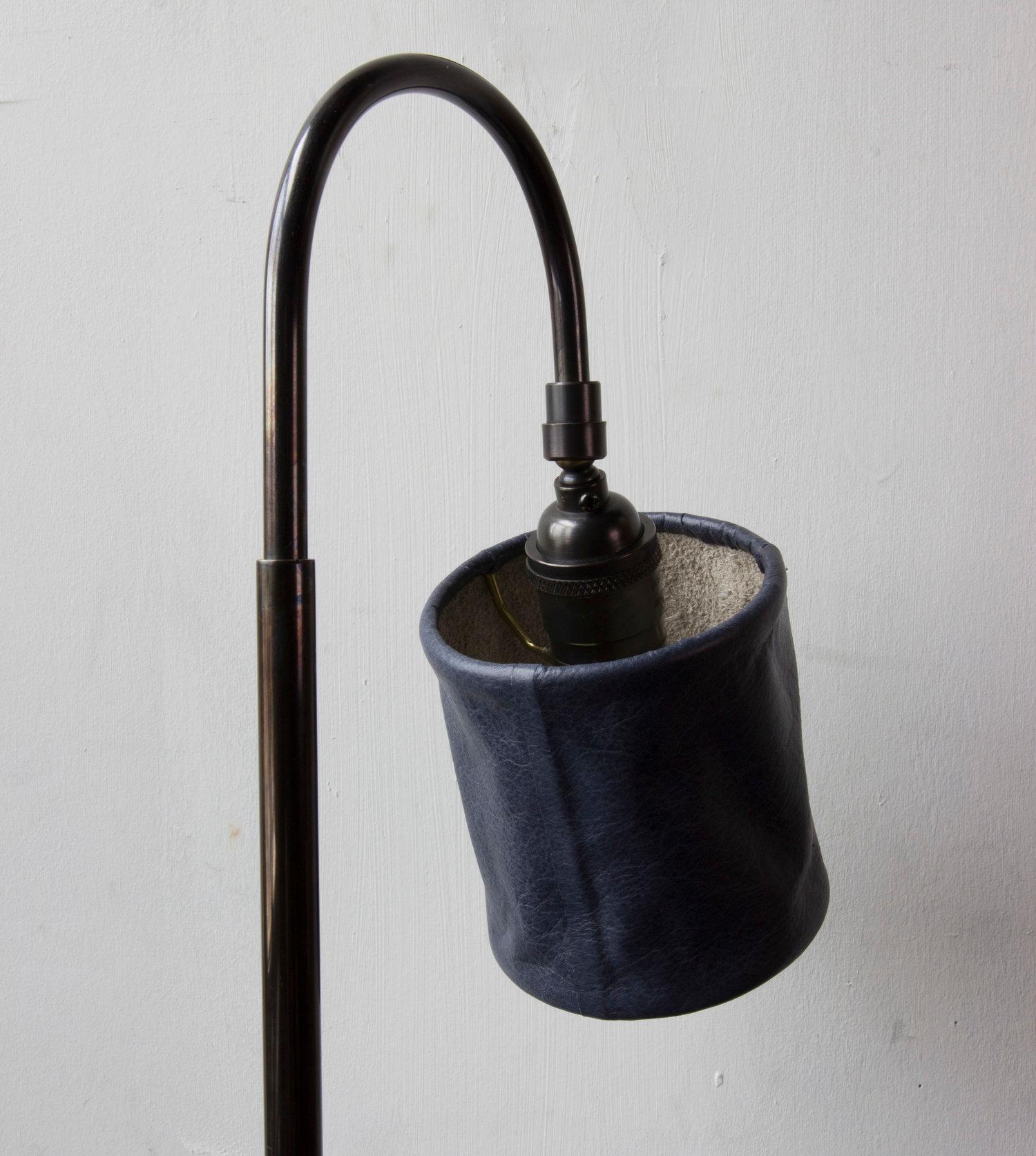 Bauhaus Series01 Desk Lamp, Hand-Dyed Charcoal Navy Leather, Dark Patinated Brass For Sale
