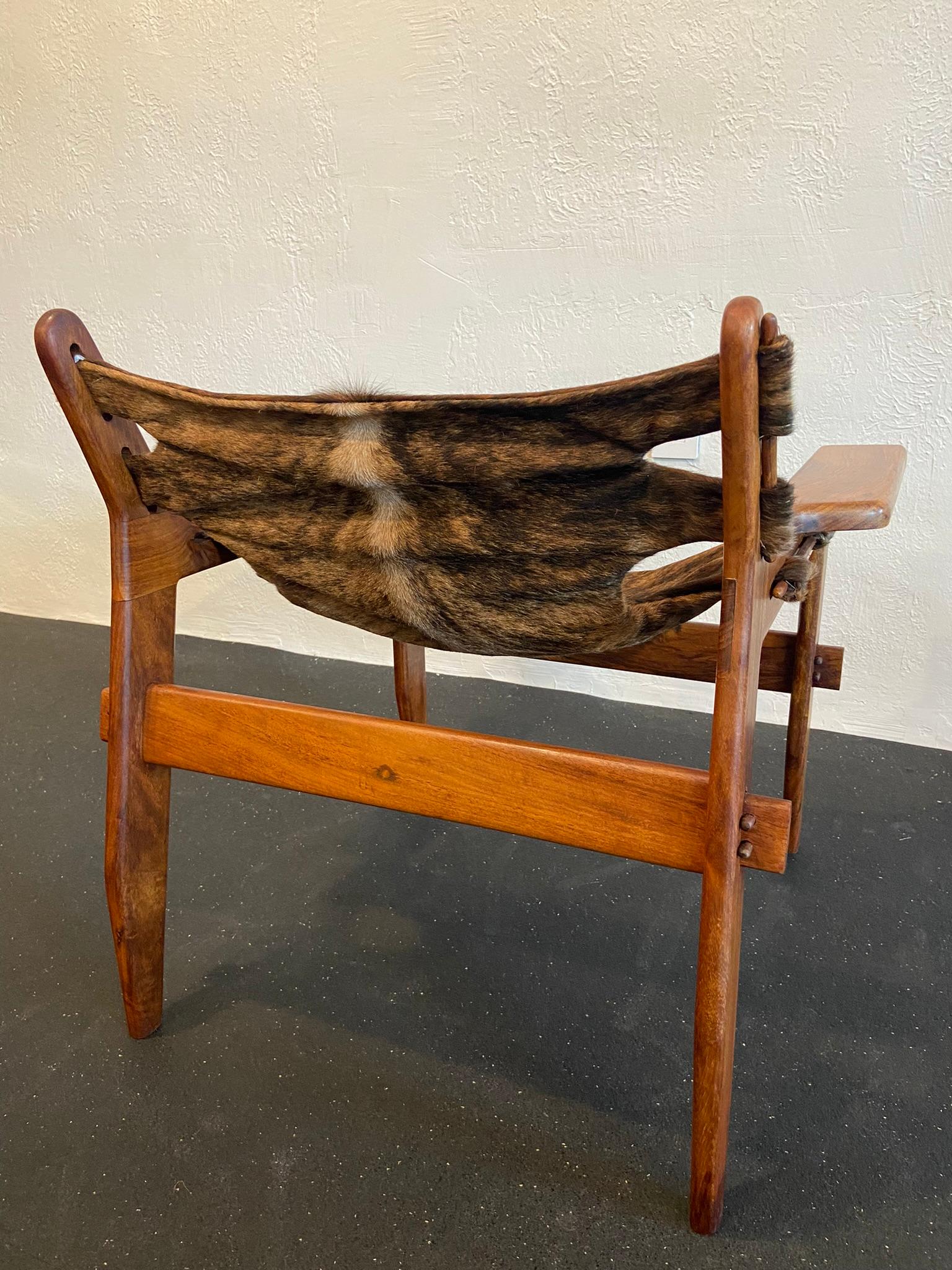 Chaise à franges en bois de rose de style Sergio Rodrigues en vente 2