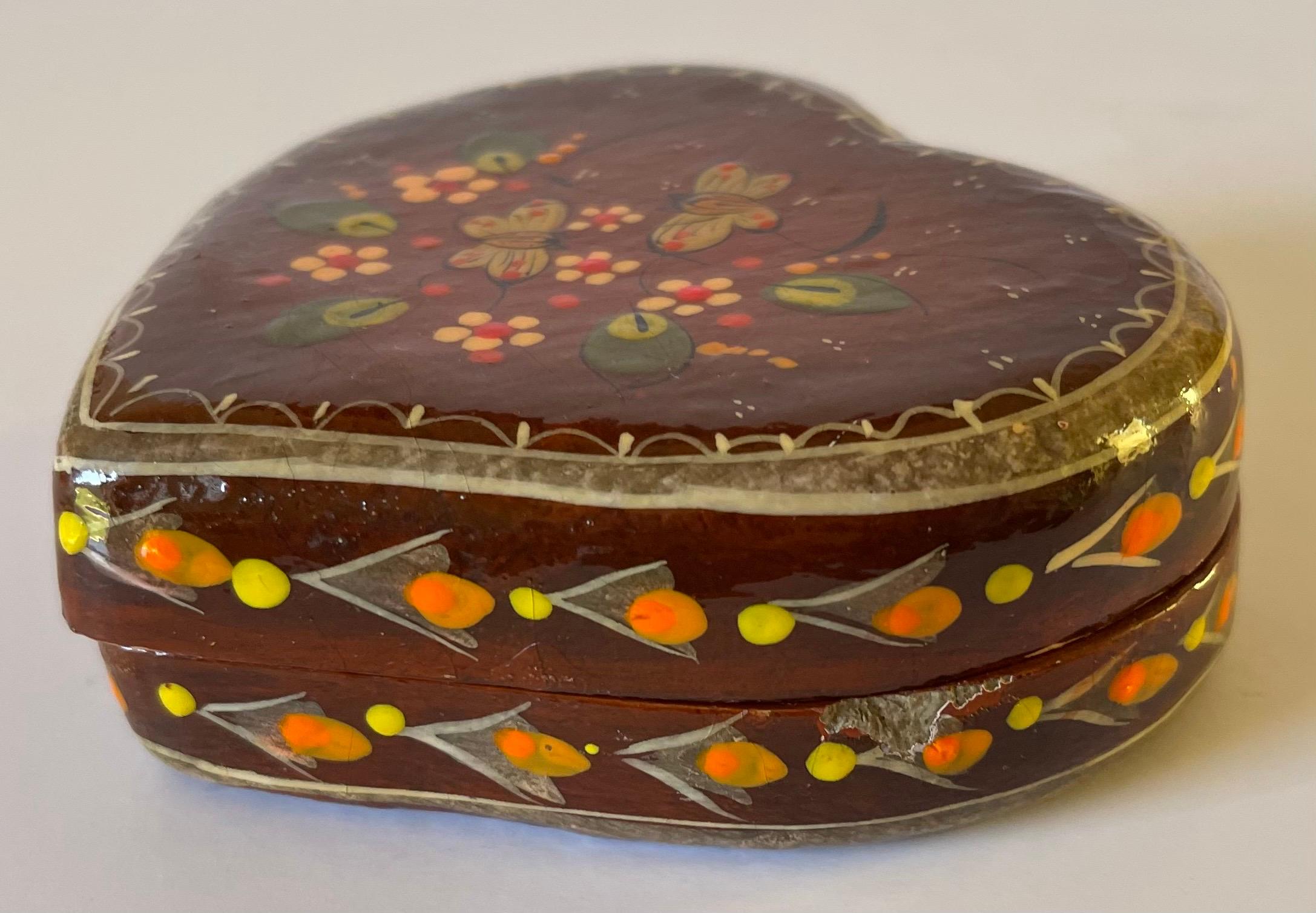 Late 20th Century Sermel Mexico Hand-painted Heart Shaped Box
