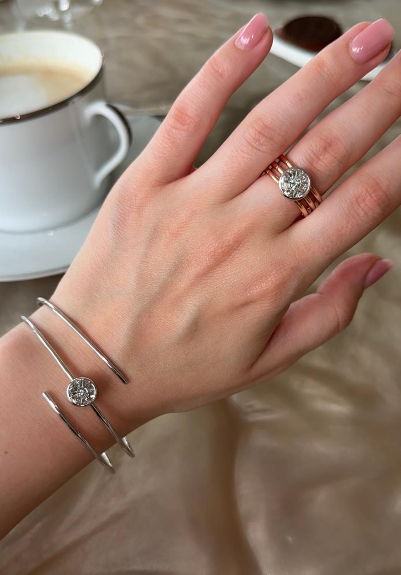 Serpend Bracciale con diamanti a forma rotonda in oro bianco 14K per lei in vendita 1