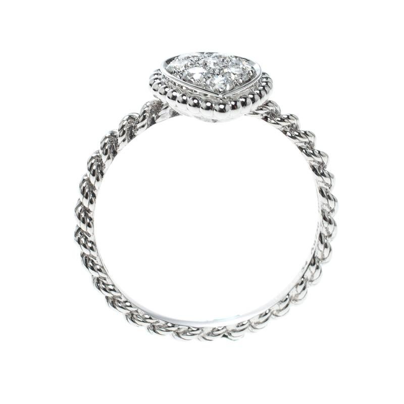 Serpent Boheme Diamonds and 18K White Gold S Motif Ring im Zustand „Hervorragend“ in Dubai, Al Qouz 2