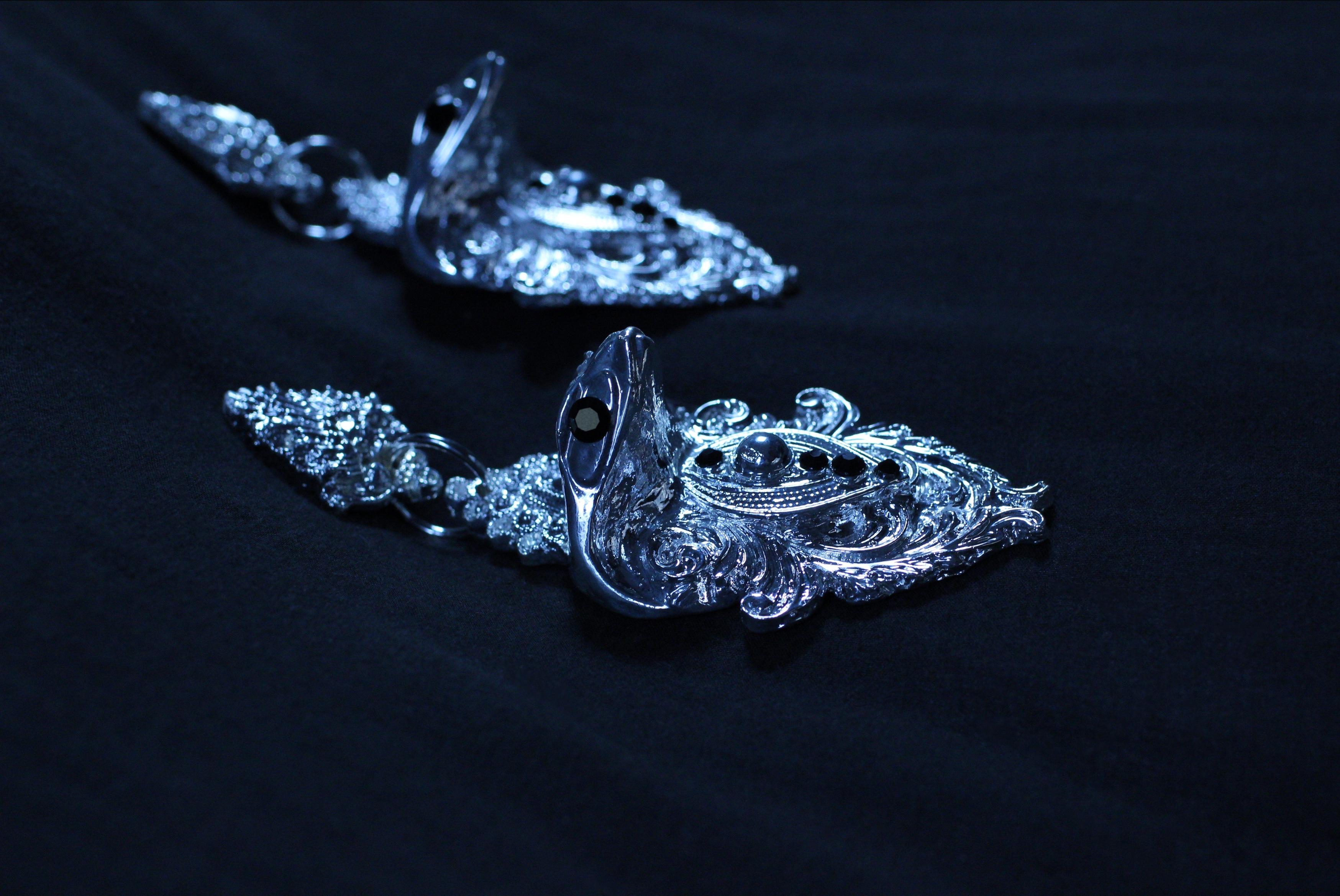 Serpent earrings: Hand-Sculpted Gothic Luxury in Sterling Silver, Bold design In New Condition For Sale In Fleet, GB