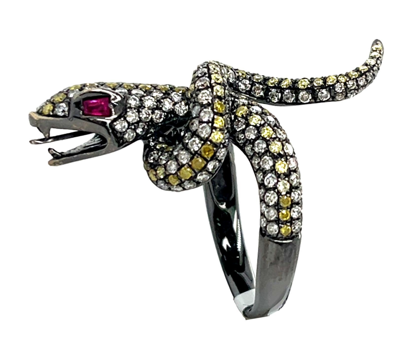 Serpent Fancy Colored Diamond and Ruby Ring in 14KB Gold In New Condition For Sale In New York, NY